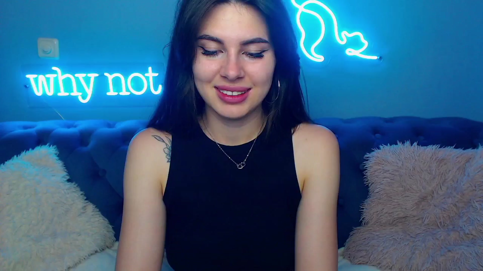 Gallery image thumbnail from ViolinaLove's myfreecams stream on, 06/08/2025, 11:05 image 12 of 20