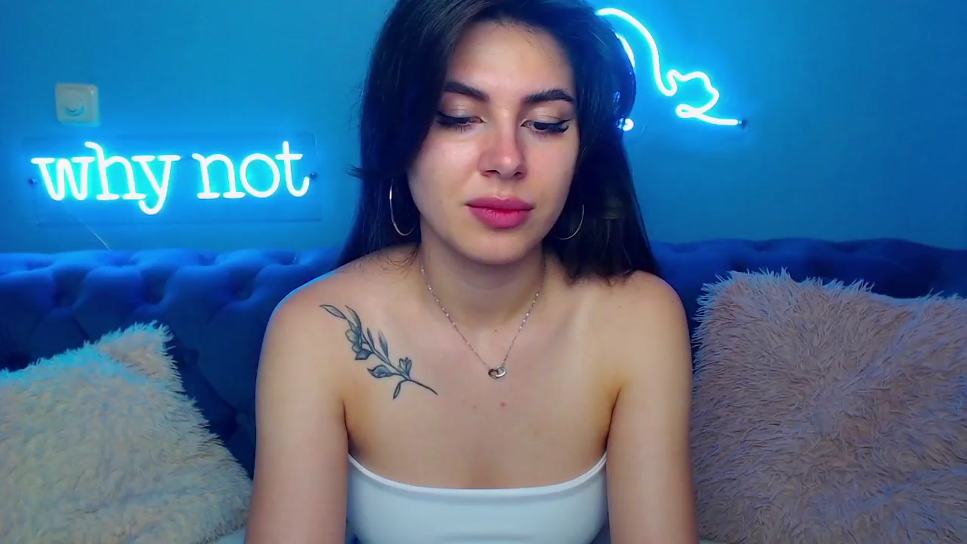 Gallery image thumbnail from ViolinaLove's myfreecams stream on, 06/09/2025, 11:02 image 20 of 20