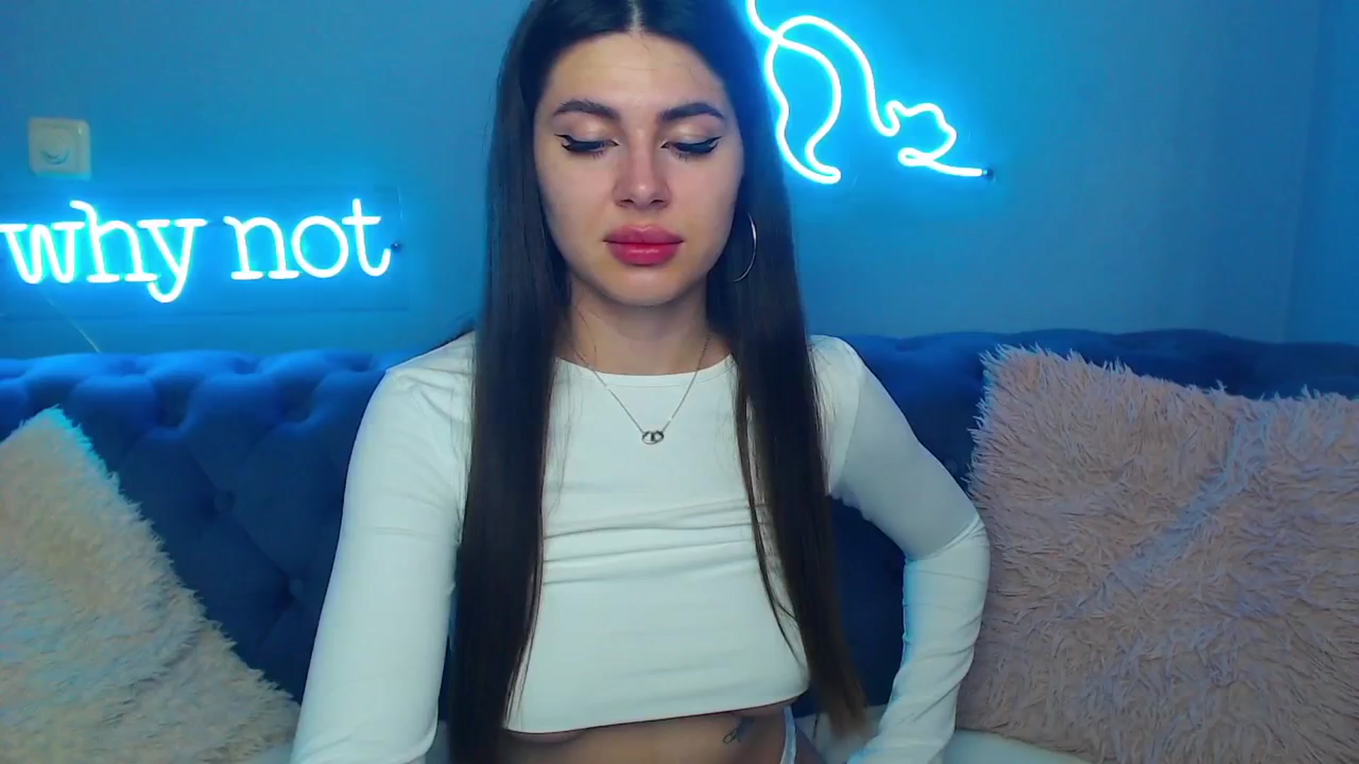 Gallery image thumbnail from ViolinaLove's myfreecams stream on, 06/16/2025, 10:59 image 12 of 20