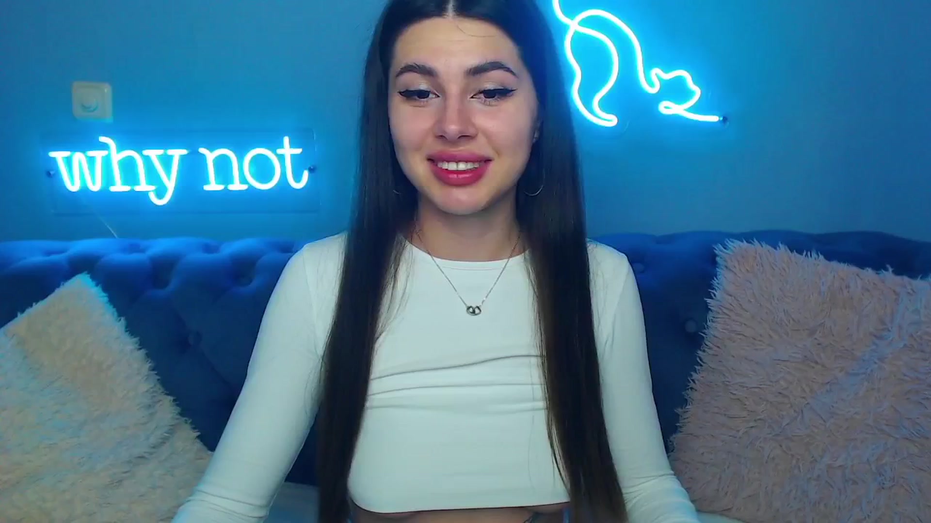 Gallery image thumbnail from ViolinaLove's myfreecams stream on, 06/16/2025, 10:59 image 3 of 20