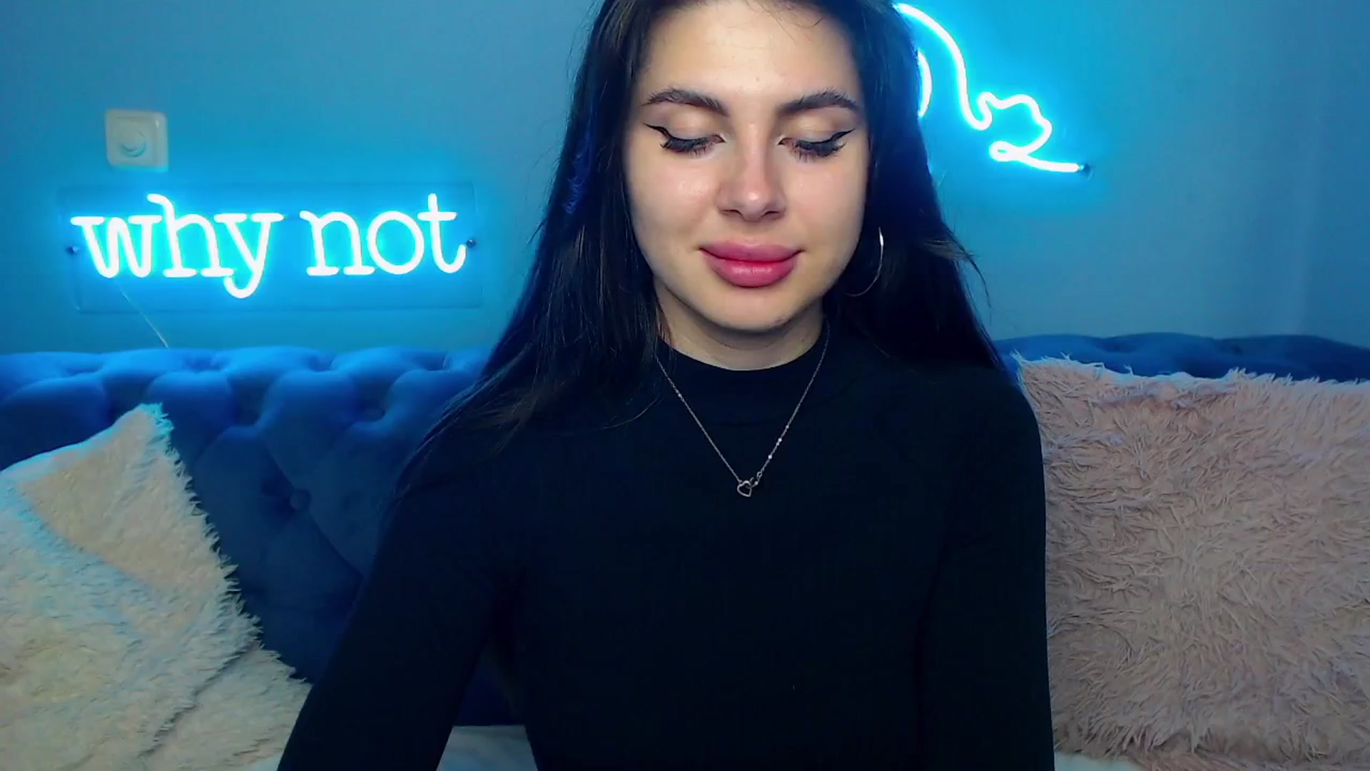 Gallery image thumbnail from ViolinaLove's myfreecams stream on, 06/28/2025, 10:58 image 14 of 20