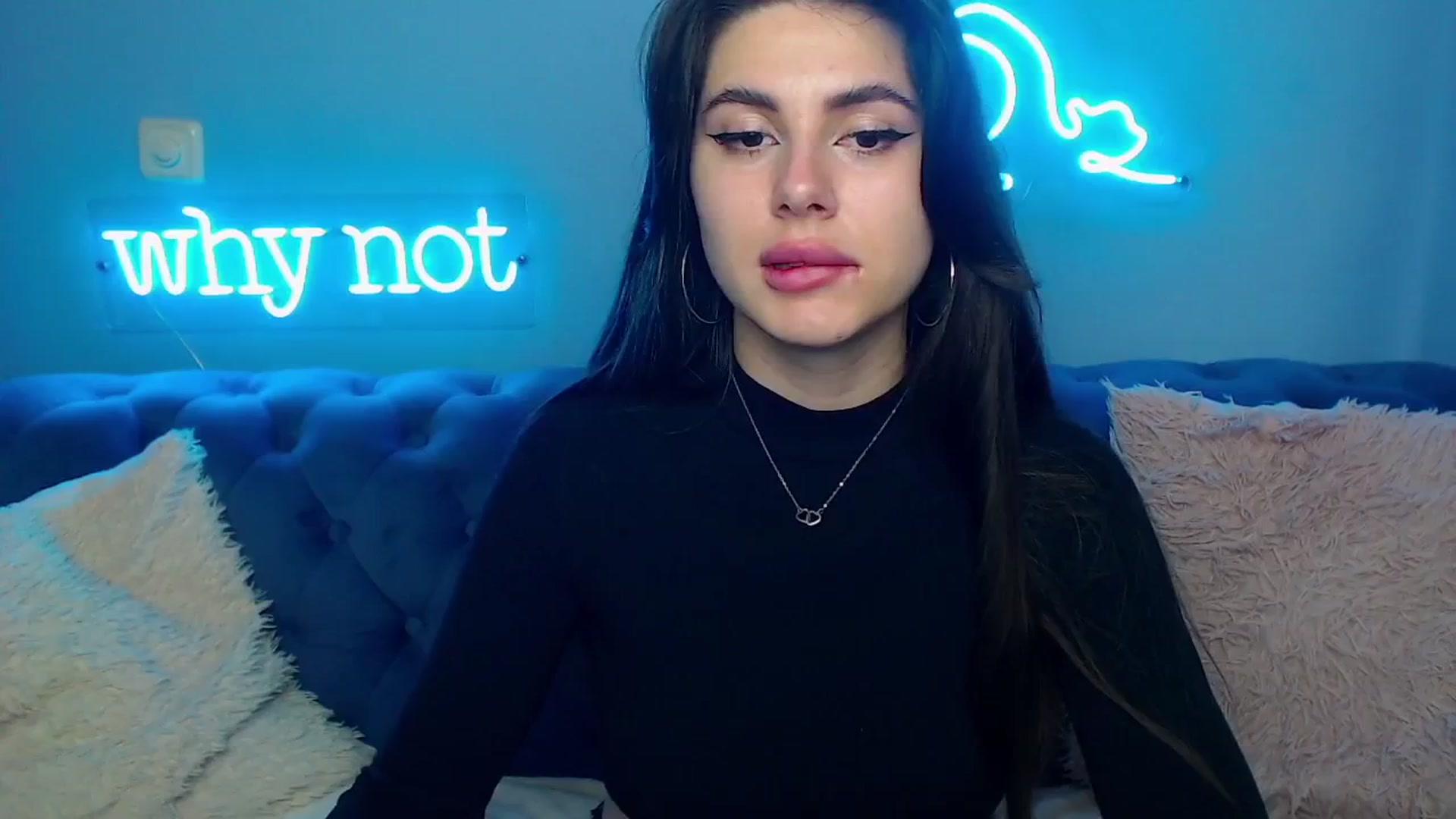 Gallery image thumbnail from ViolinaLove's myfreecams stream on, 06/28/2025, 10:58 image 11 of 20