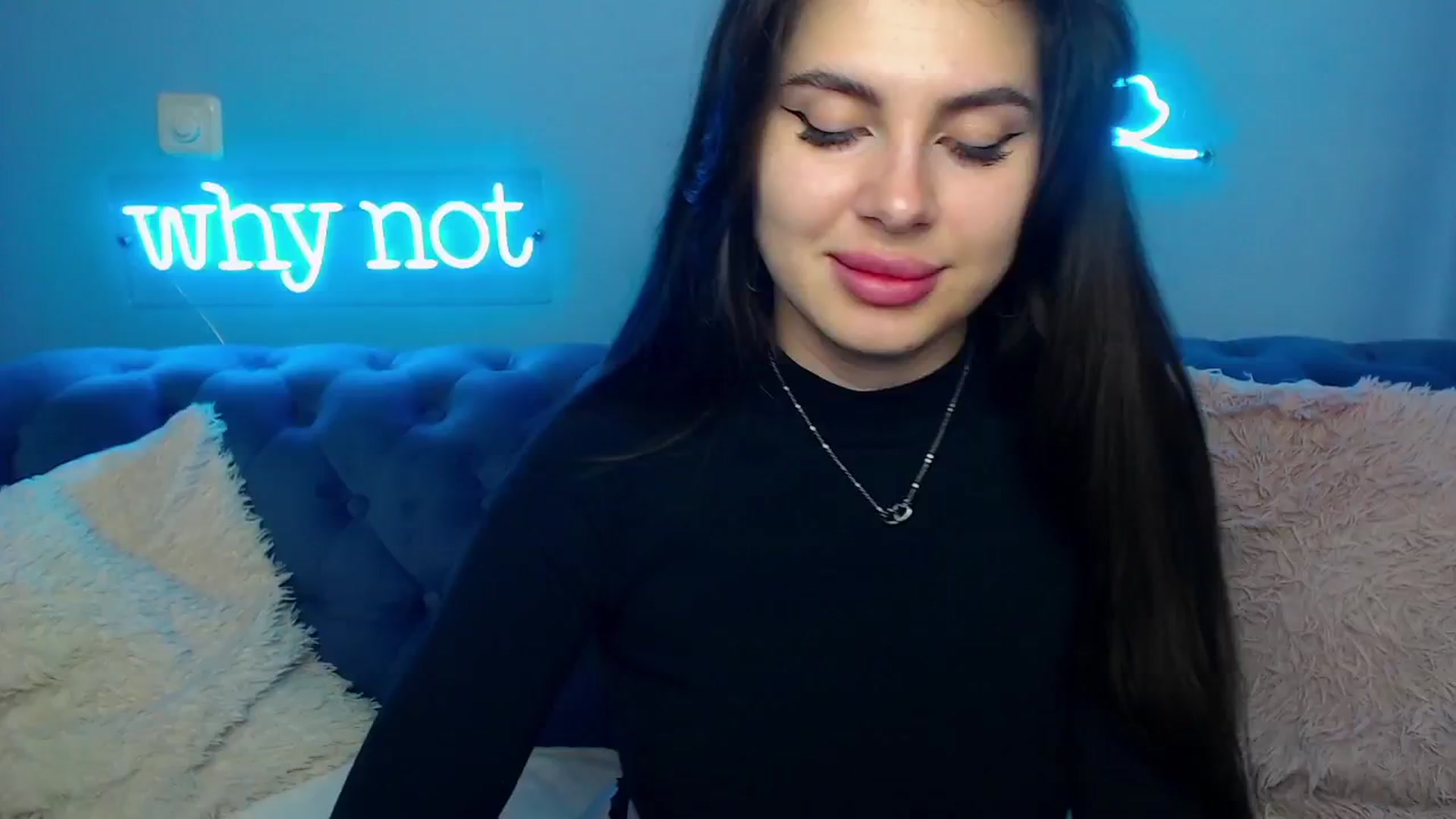Gallery image thumbnail from ViolinaLove's myfreecams stream on, 06/28/2025, 10:58 image 3 of 20
