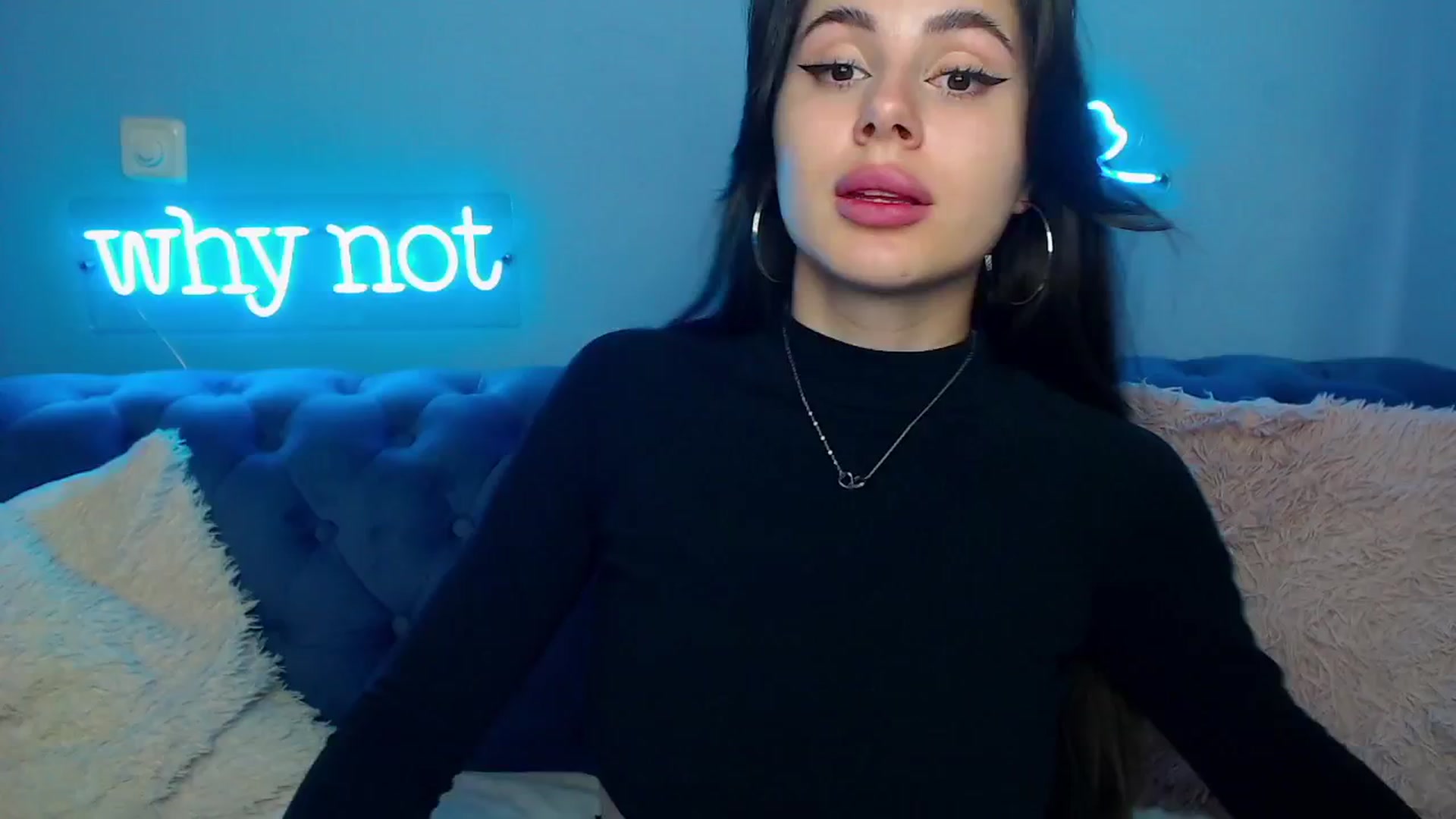 Gallery image thumbnail from ViolinaLove's myfreecams stream on, 06/28/2025, 10:58 image 18 of 20