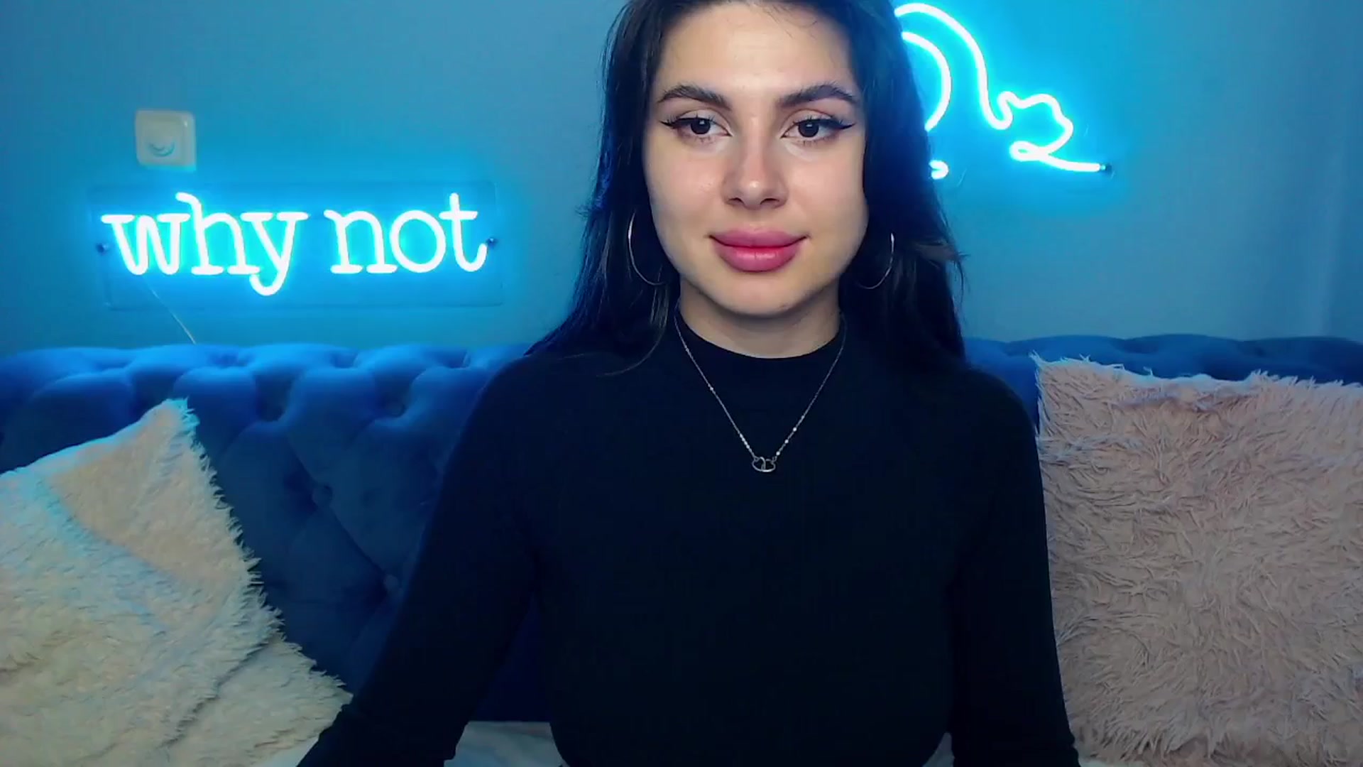Gallery image thumbnail from ViolinaLove's myfreecams stream on, 06/28/2025, 10:58 image 10 of 20