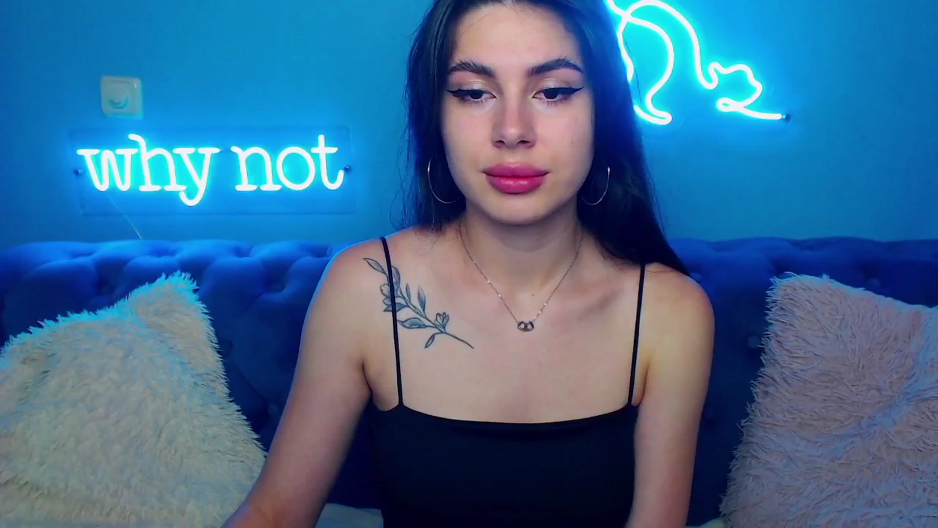 Gallery image thumbnail from ViolinaLove's myfreecams stream on, 06/29/2025, 10:59 image 2 of 20