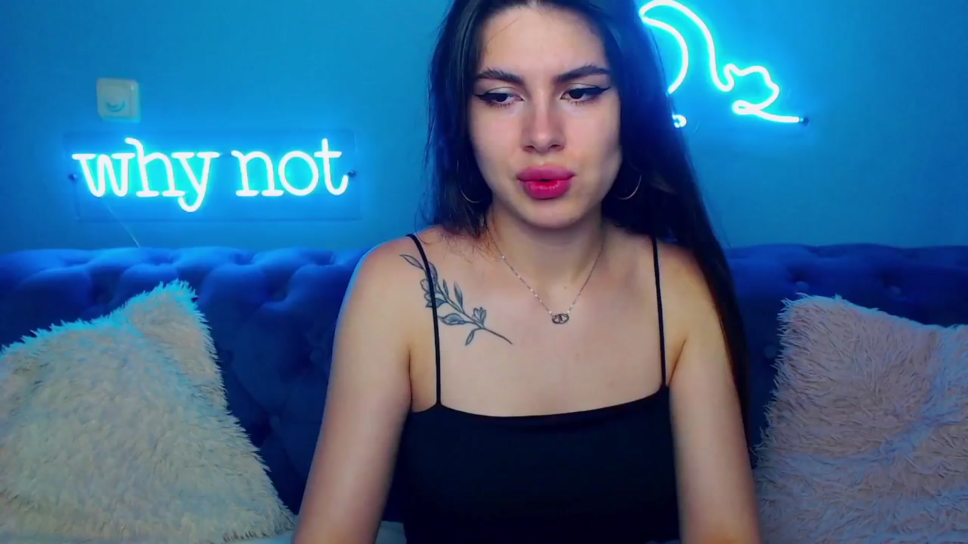 Gallery image thumbnail from ViolinaLove's myfreecams stream on, 06/29/2025, 10:59 image 8 of 20