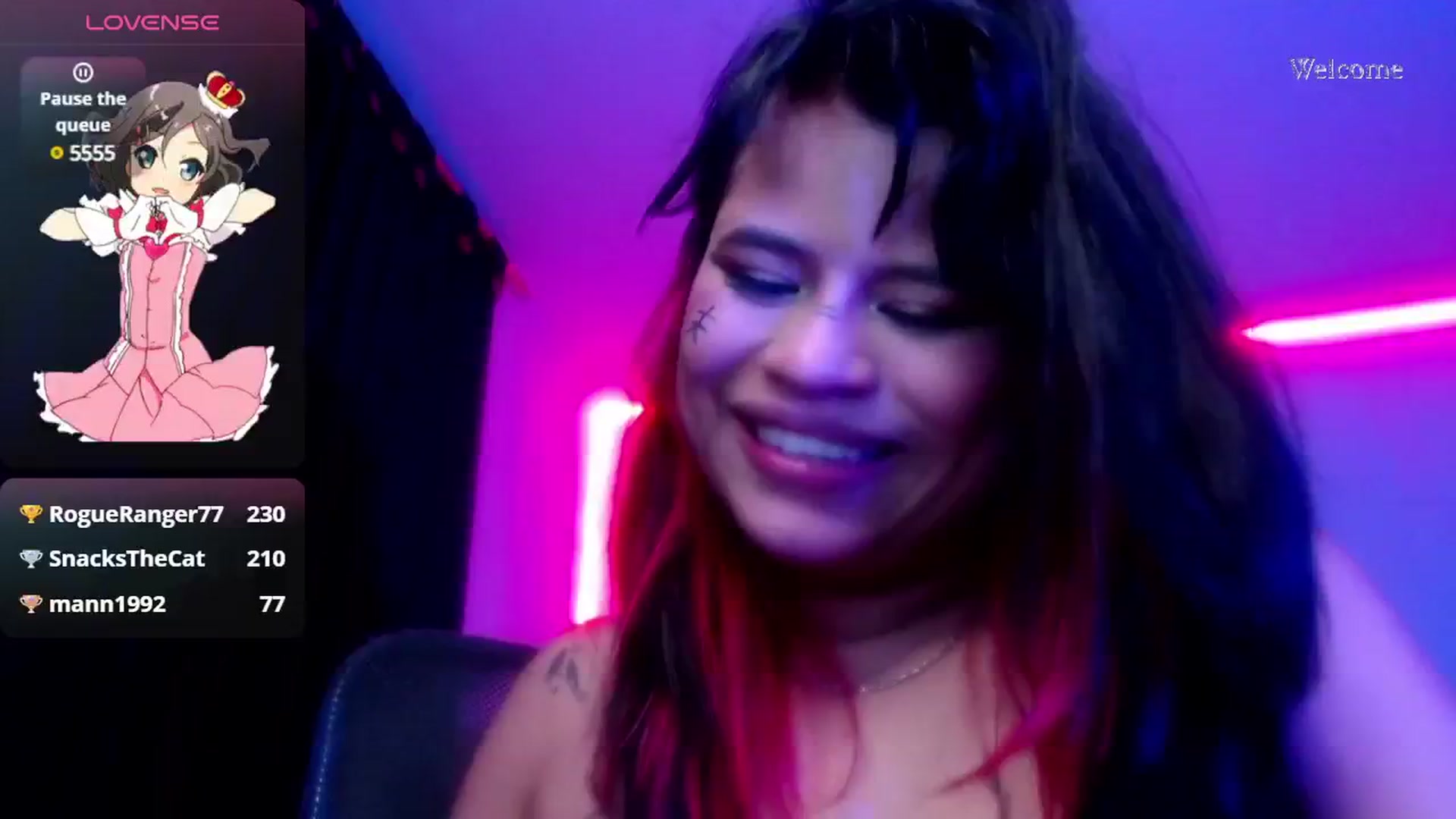 Gallery image thumbnail from Viooletgreyy's myfreecams stream on, 06/28/2025, 11:14 image 9 of 20