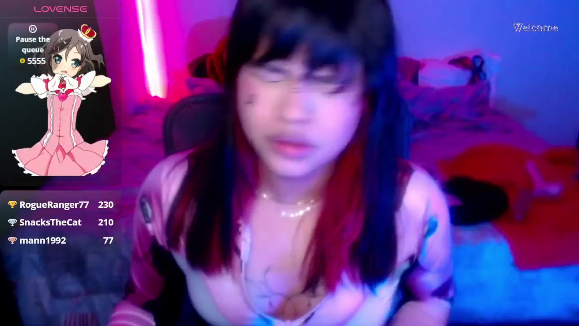 Gallery image thumbnail from Viooletgreyy's myfreecams stream on, 06/28/2025, 11:14 image 3 of 20