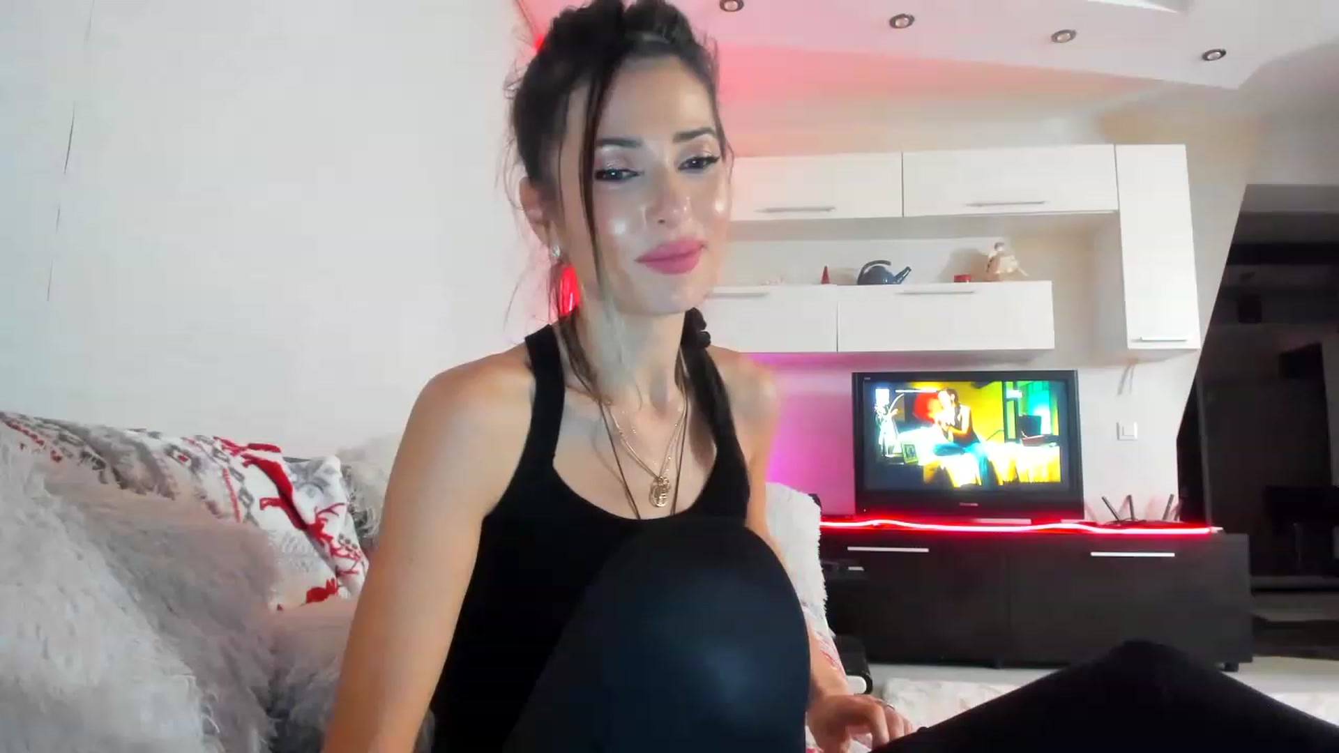 Gallery image thumbnail from VirginAt108's myfreecams stream on, 01/18/2023, 24:02 image 12 of 20