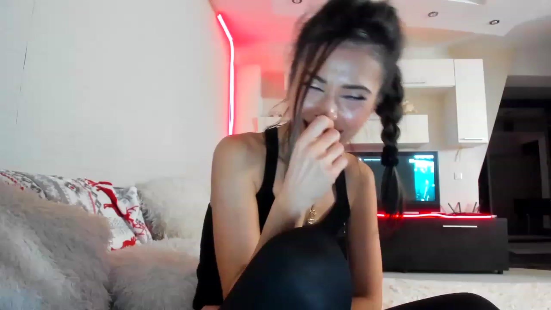Gallery image thumbnail from VirginAt108's myfreecams stream on, 01/18/2023, 24:02 image 10 of 20