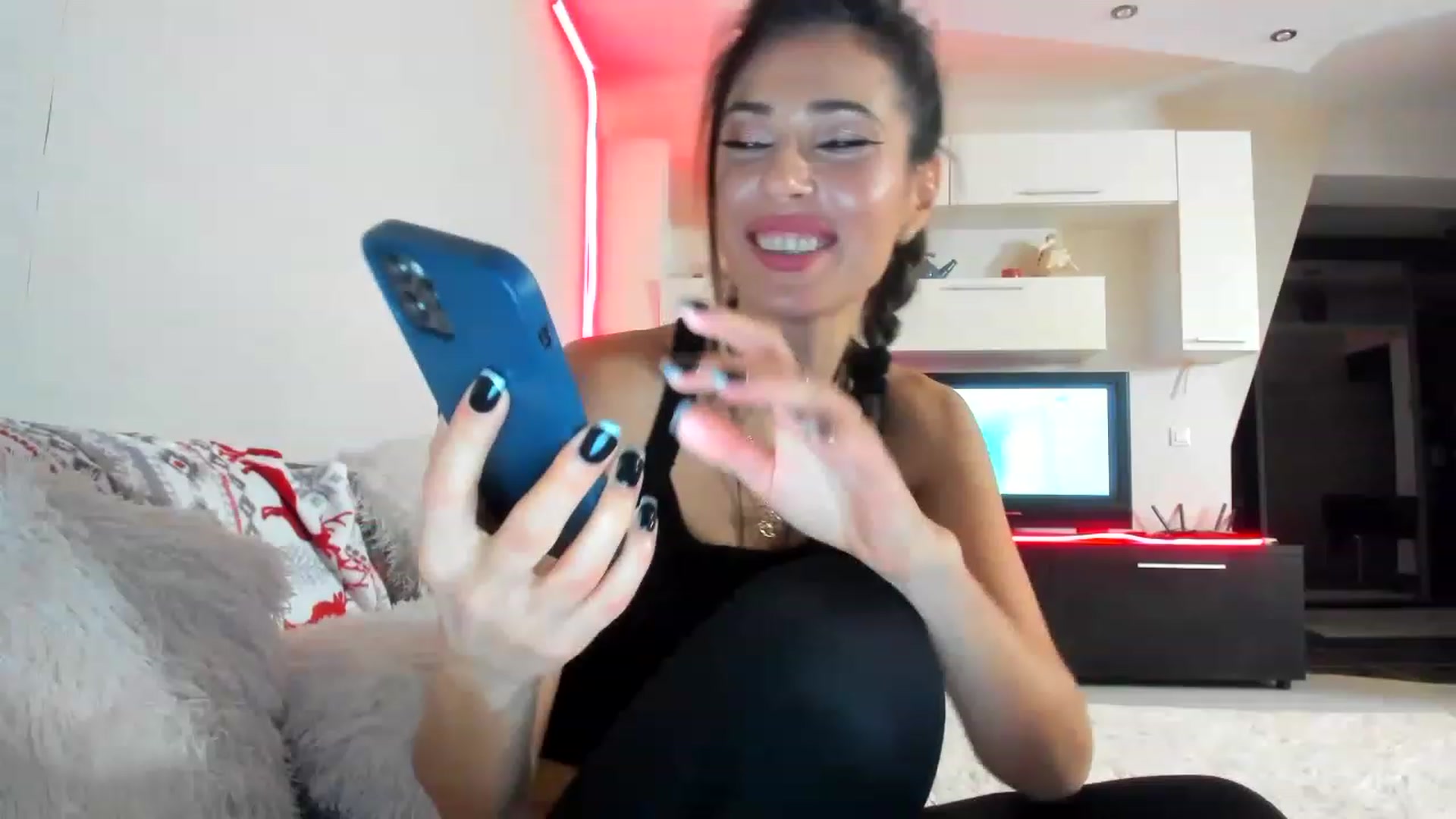 Gallery image thumbnail from VirginAt108's myfreecams stream on, 01/18/2023, 24:02 image 1 of 20