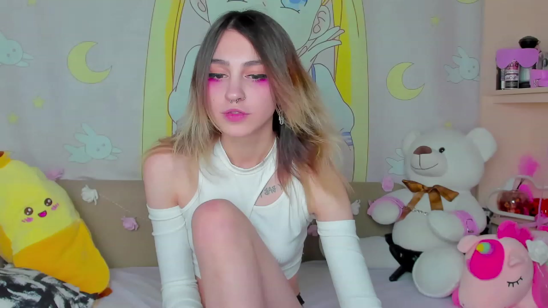 Gallery image thumbnail from Virgin_Adara's myfreecams stream on, 12/03/2022, 11:43 image 18 of 20
