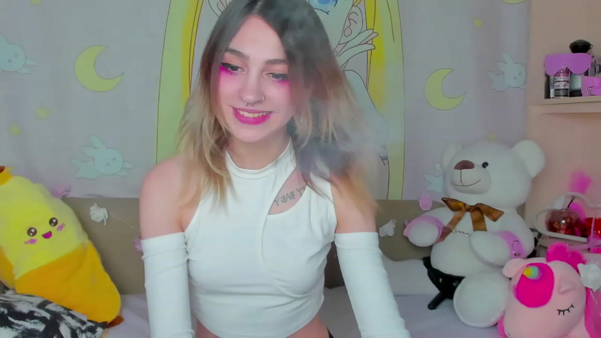 Gallery image thumbnail from Virgin_Adara's myfreecams stream on, 12/03/2022, 11:43 image 12 of 20