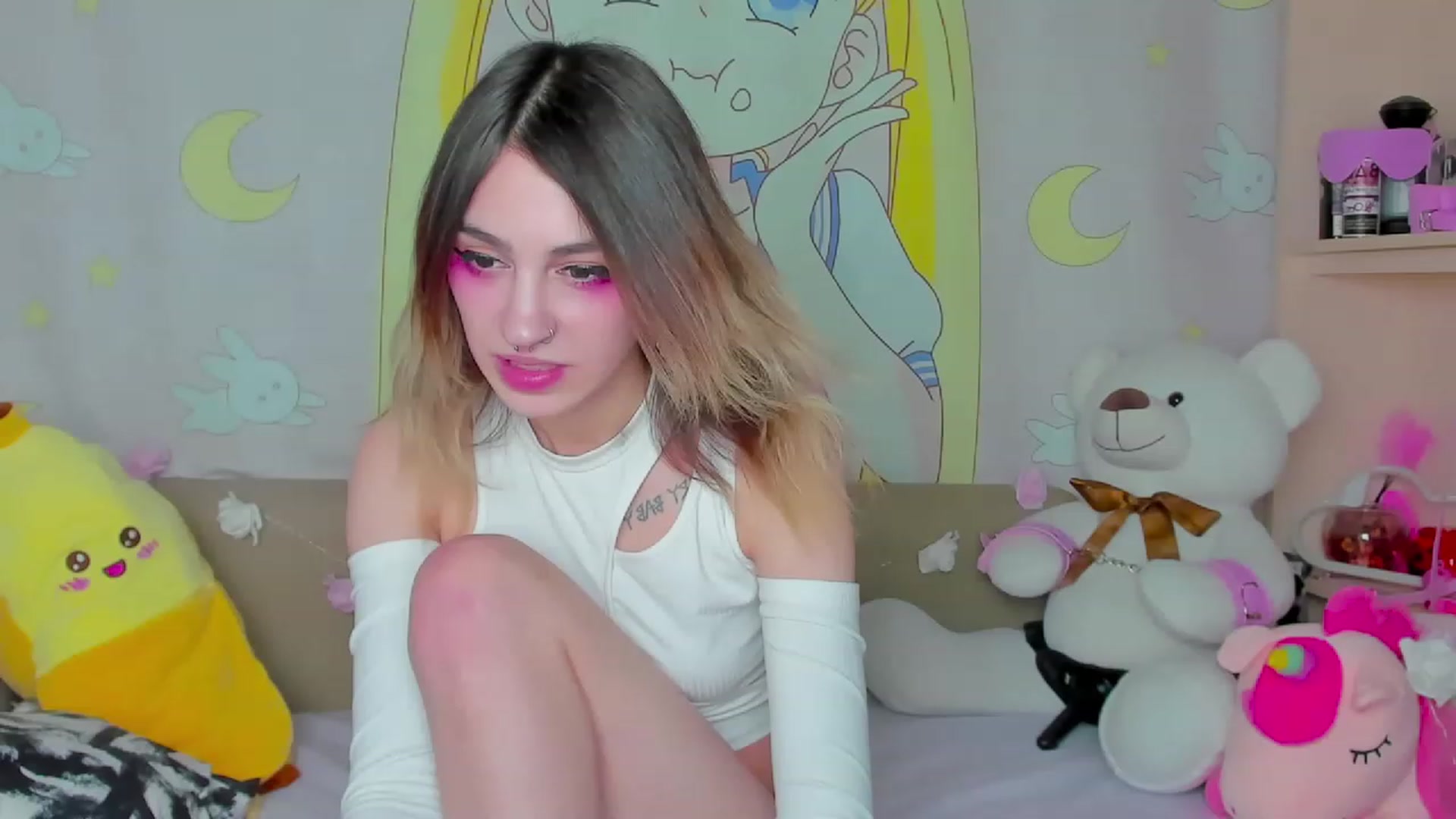 Gallery image thumbnail from Virgin_Adara's myfreecams stream on, 12/03/2022, 11:43 image 8 of 20