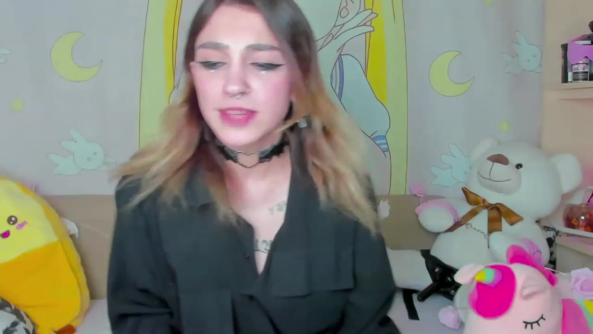 Gallery image thumbnail from Virgin_Adara's myfreecams stream on, 12/24/2022, 12:34 image 16 of 20