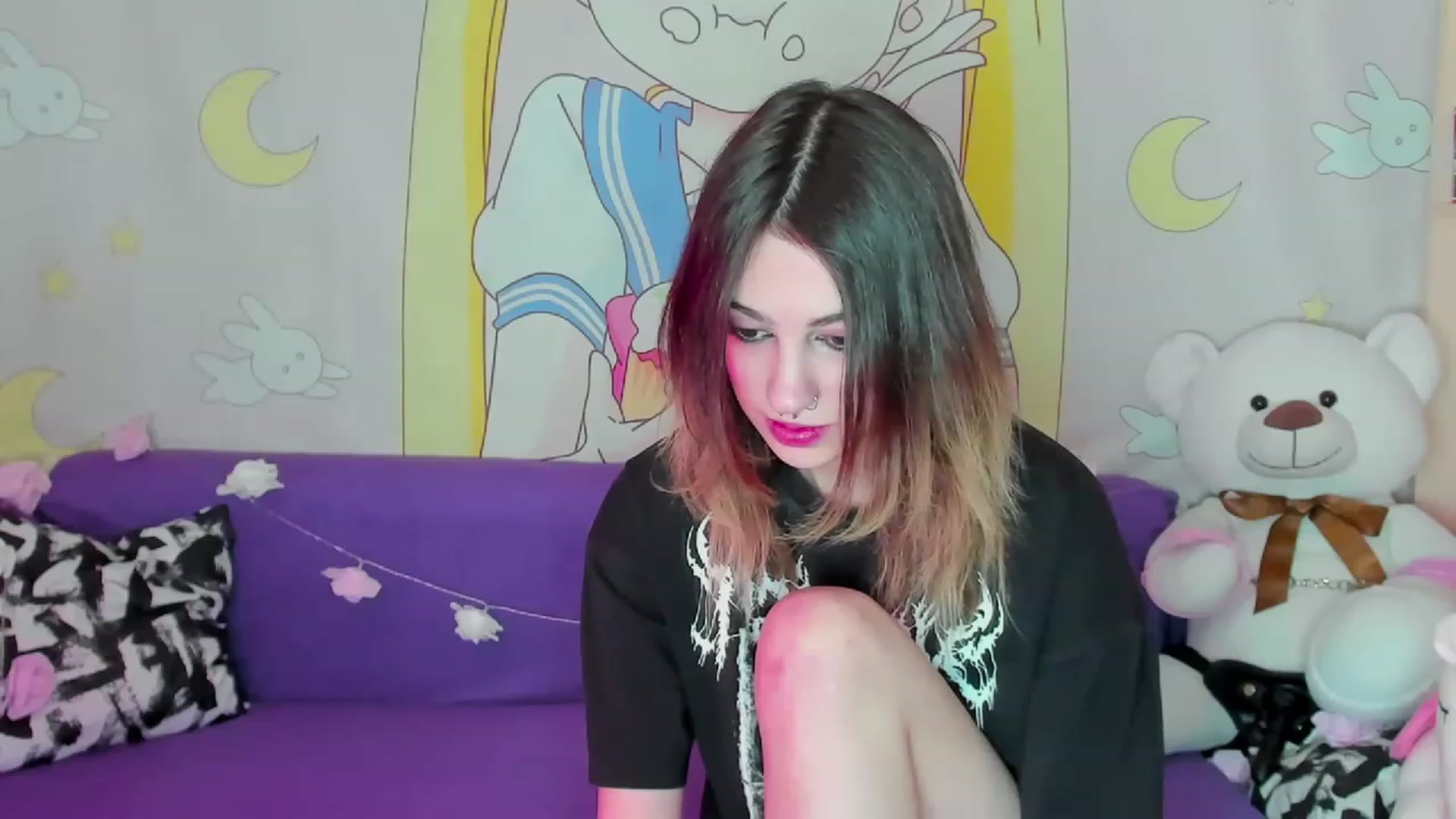 Gallery image thumbnail from Virgin_Adara's myfreecams stream on, 03/22/2023, 04:06 image 18 of 20