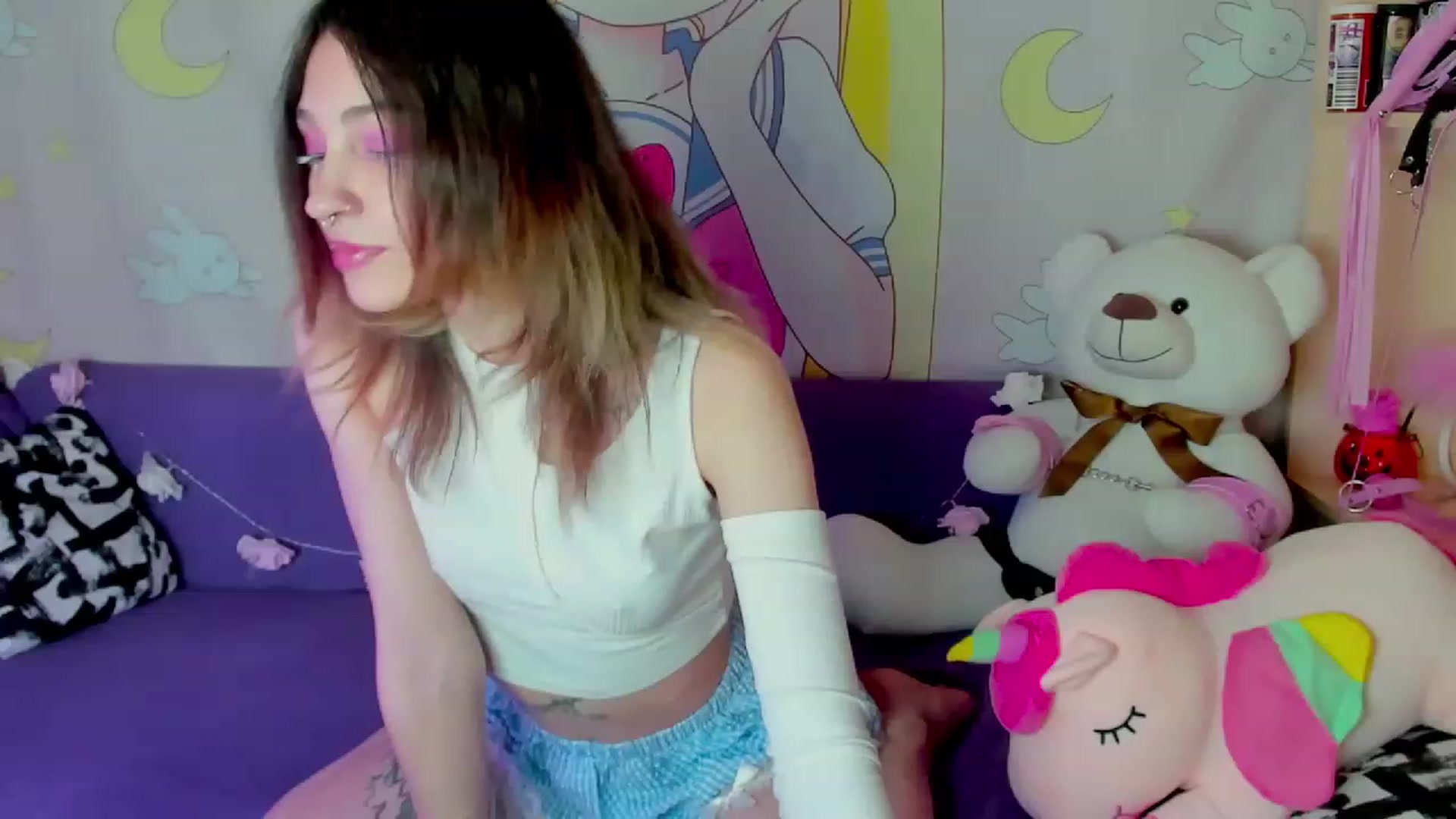 Gallery image thumbnail from Virgin_Adara's myfreecams stream on, 04/13/2023, 05:08 image 5 of 20