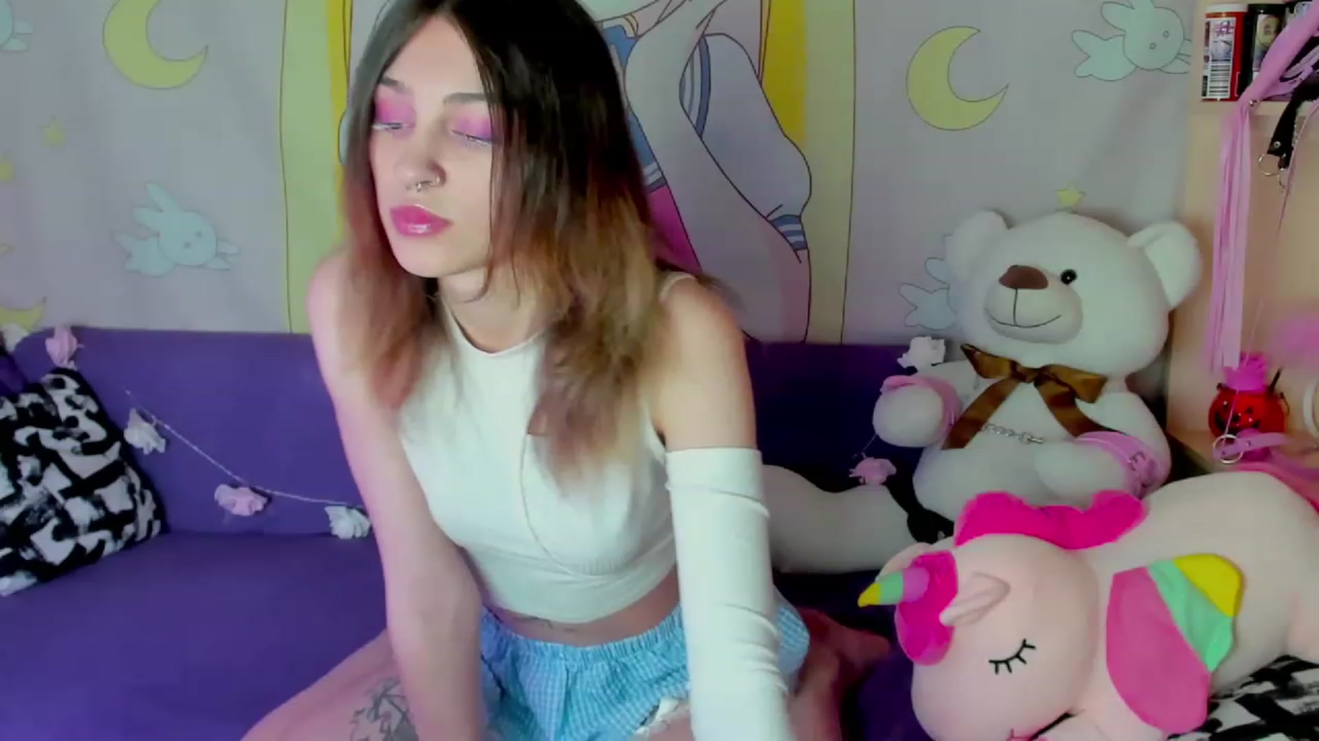 Gallery image thumbnail from Virgin_Adara's myfreecams stream on, 04/13/2023, 05:08 image 7 of 20