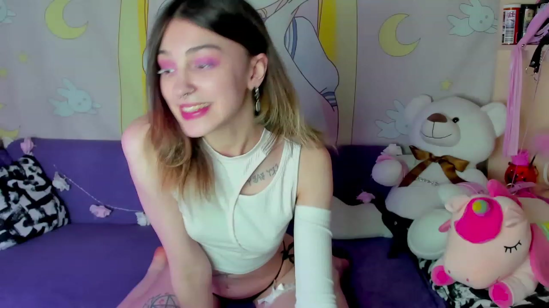 Gallery image thumbnail from Virgin_Adara's myfreecams stream on, 04/13/2023, 06:40 image 7 of 20