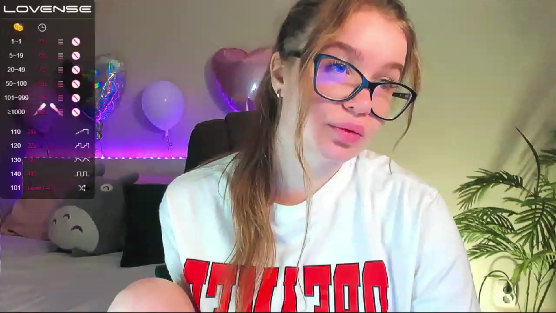 Gallery image thumbnail from VirtualGirl_'s myfreecams stream on, 02/22/2023, 23:26 image 13 of 20
