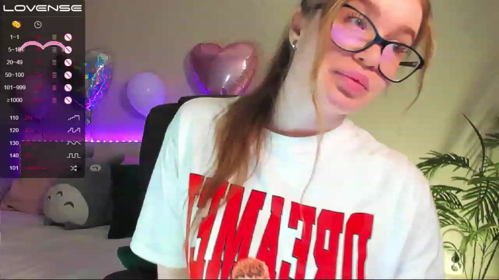 Gallery image thumbnail from VirtualGirl_'s myfreecams stream on, 02/22/2023, 23:26 image 14 of 20