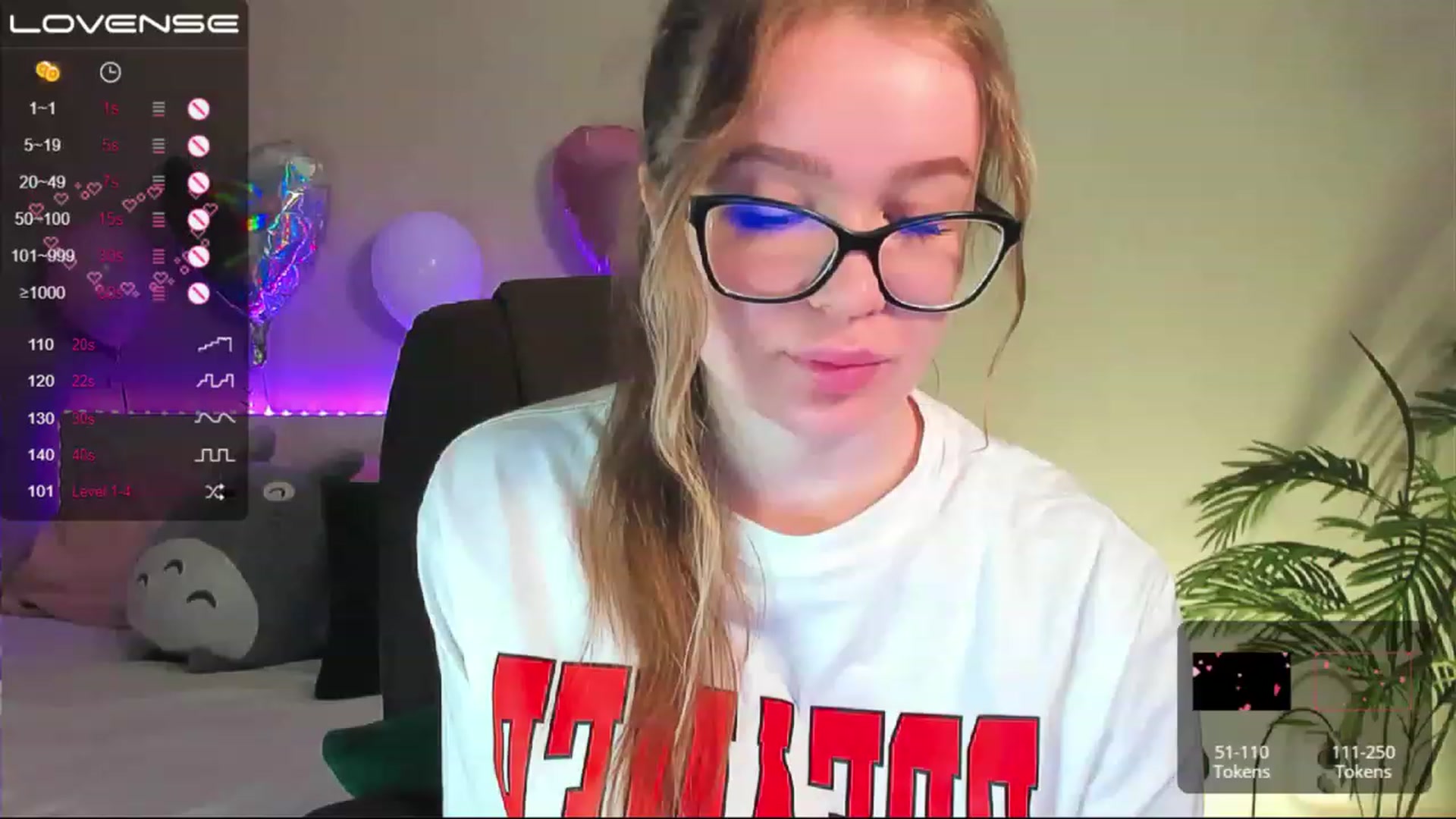 Gallery image thumbnail from VirtualGirl_'s myfreecams stream on, 02/22/2023, 23:26 image 15 of 20