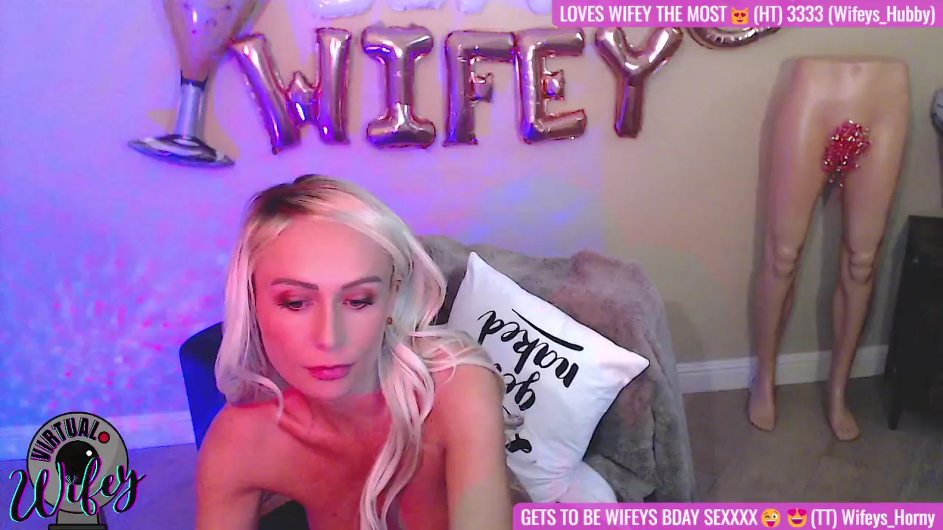 Gallery image thumbnail from Virtual_Wifey's myfreecams stream on, 02/03/2024, 18:00 image 11 of 20