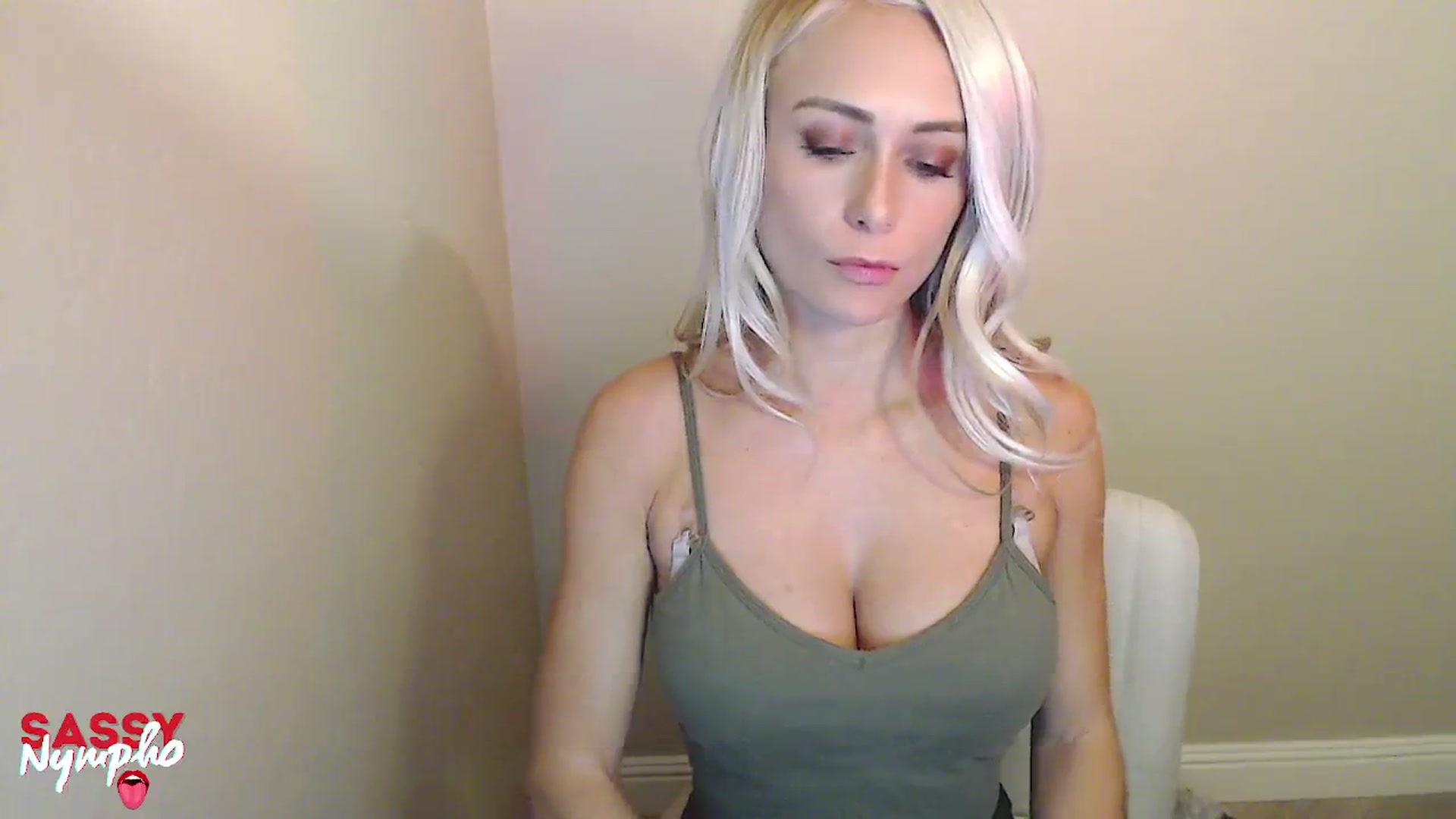 Gallery image thumbnail from Virtual_Wifey's myfreecams stream on, 02/20/2024, 10:05 image 8 of 20
