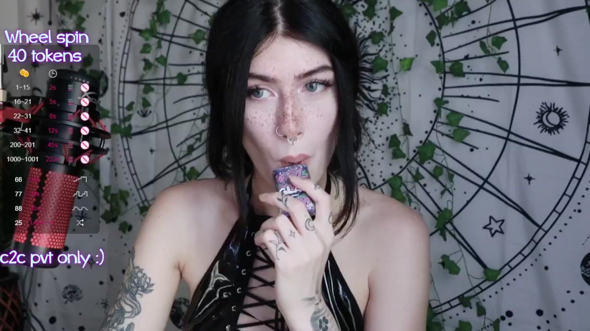 Gallery image thumbnail from Virtual_wafu's myfreecams stream on, 08/13/2024, 16:04 image 6 of 20