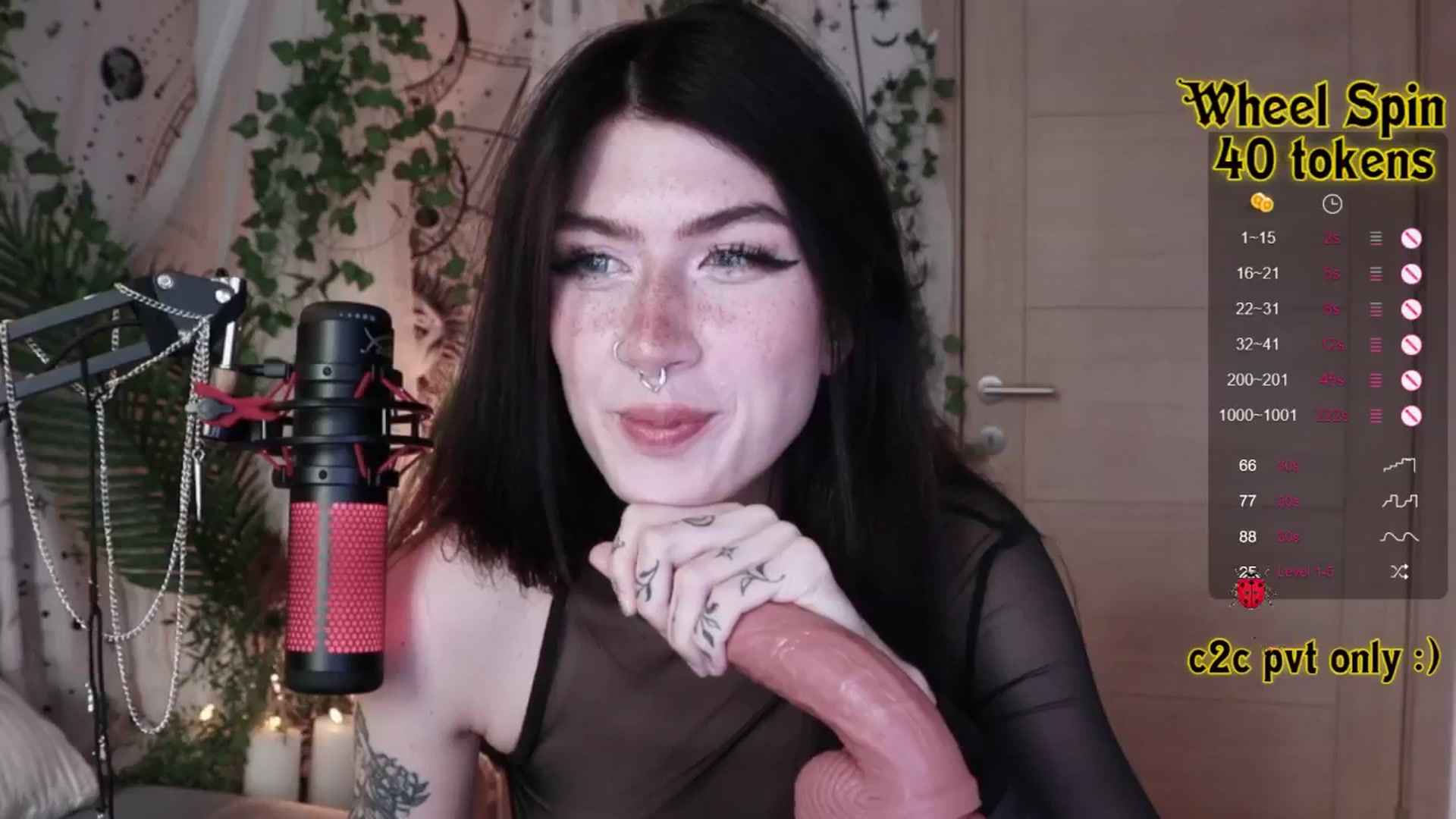 Gallery image thumbnail from Virtual_wafu's myfreecams stream on, 09/13/2024, 16:35 image 15 of 20