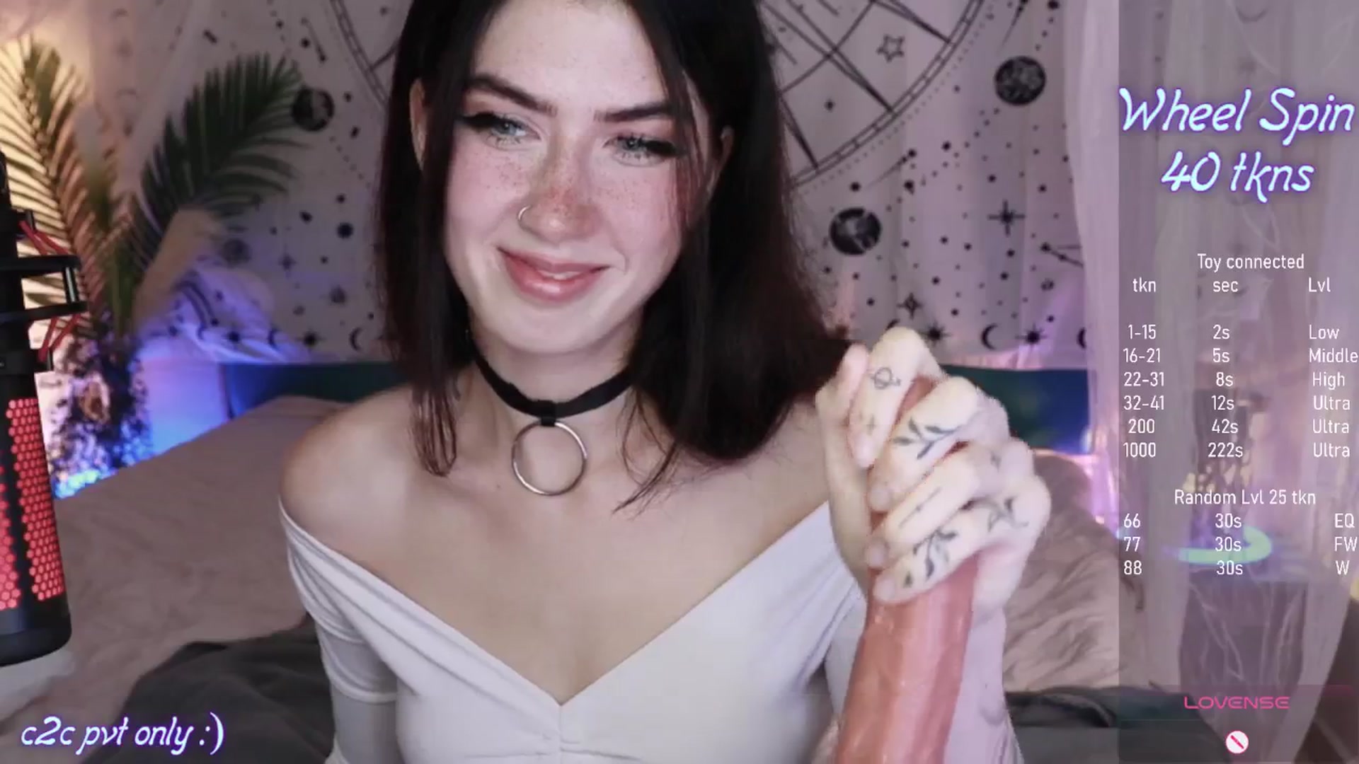 Gallery image thumbnail from Virtual_wafu's myfreecams stream on, 10/04/2024, 13:19 image 4 of 20