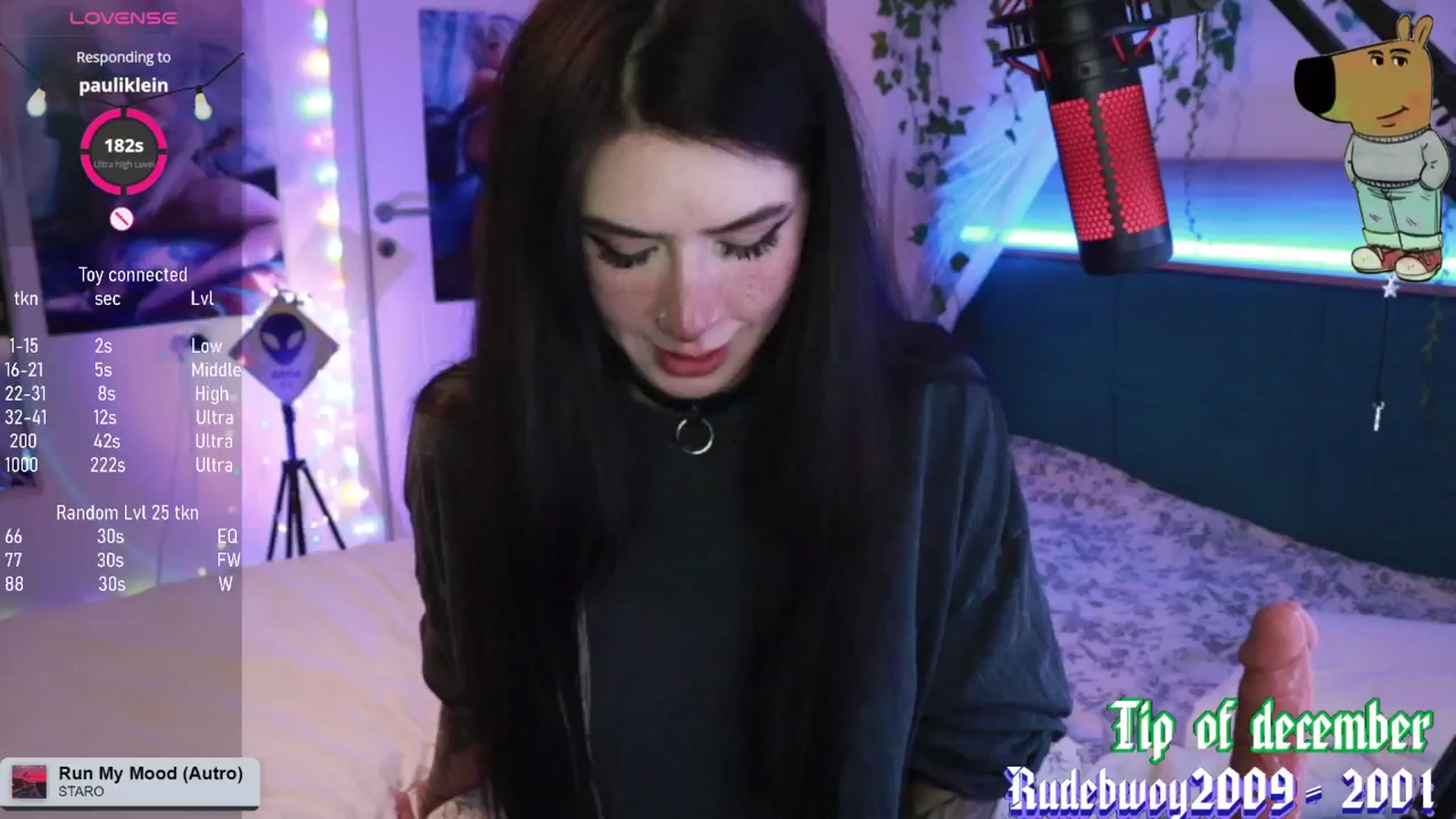 Gallery image thumbnail from Virtual_wafu's myfreecams stream on, 12/08/2024, 16:20 image 13 of 20
