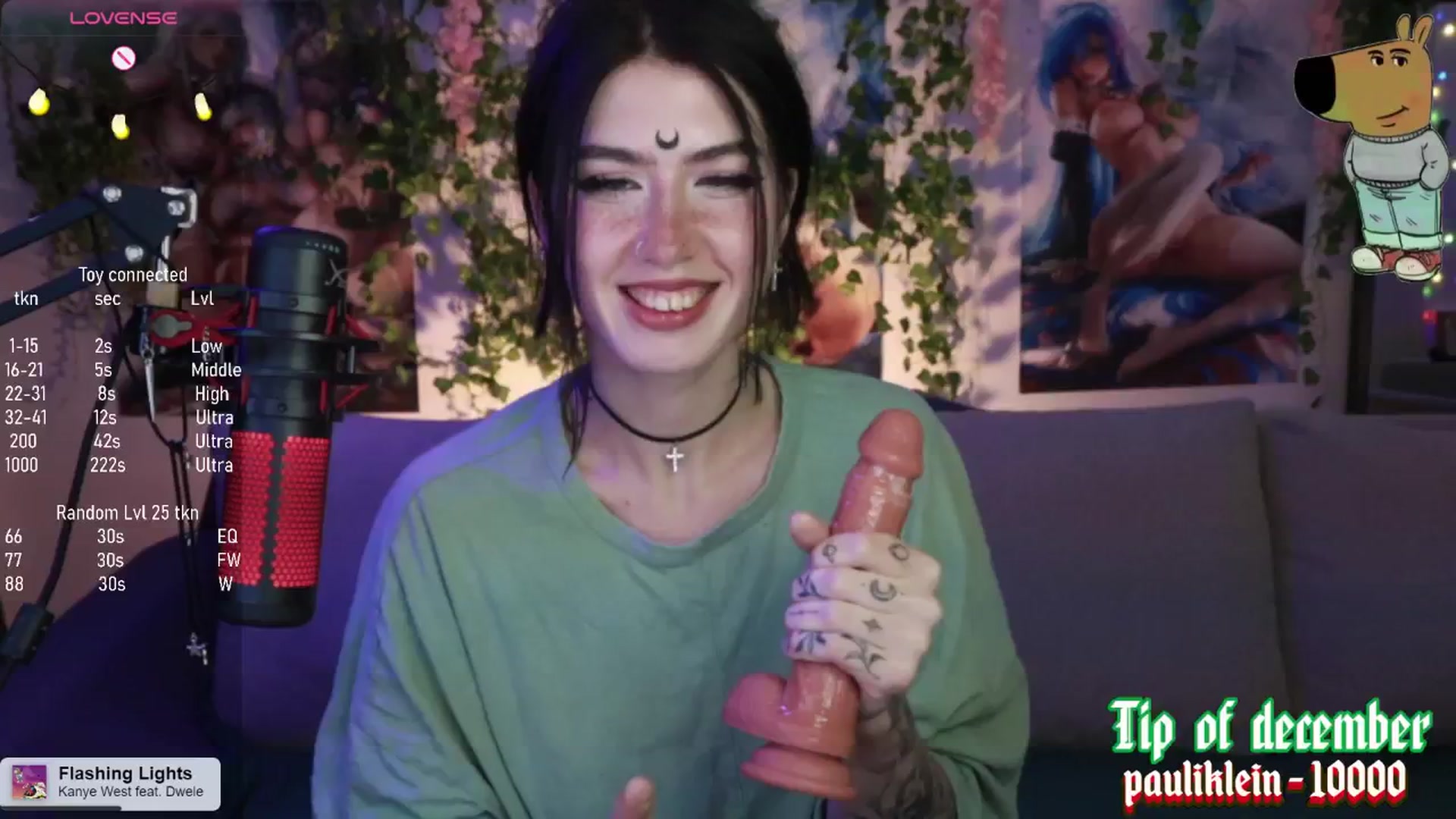 Gallery image thumbnail from Virtual_wafu's myfreecams stream on, 12/15/2024, 17:11 image 6 of 20