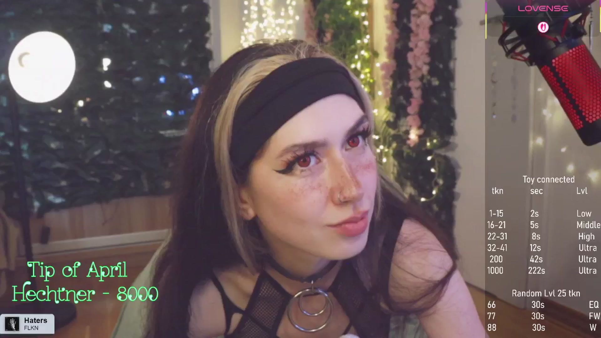 Gallery image thumbnail from Virtual_wafu's myfreecams stream on, 04/19/2025, 16:40 image 14 of 20