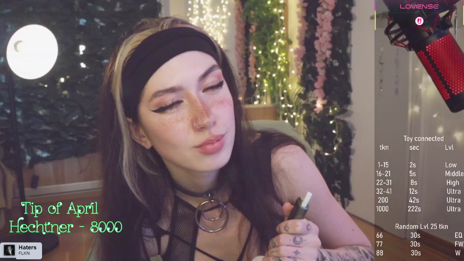 Gallery image thumbnail from Virtual_wafu's myfreecams stream on, 04/19/2025, 16:40 image 6 of 20