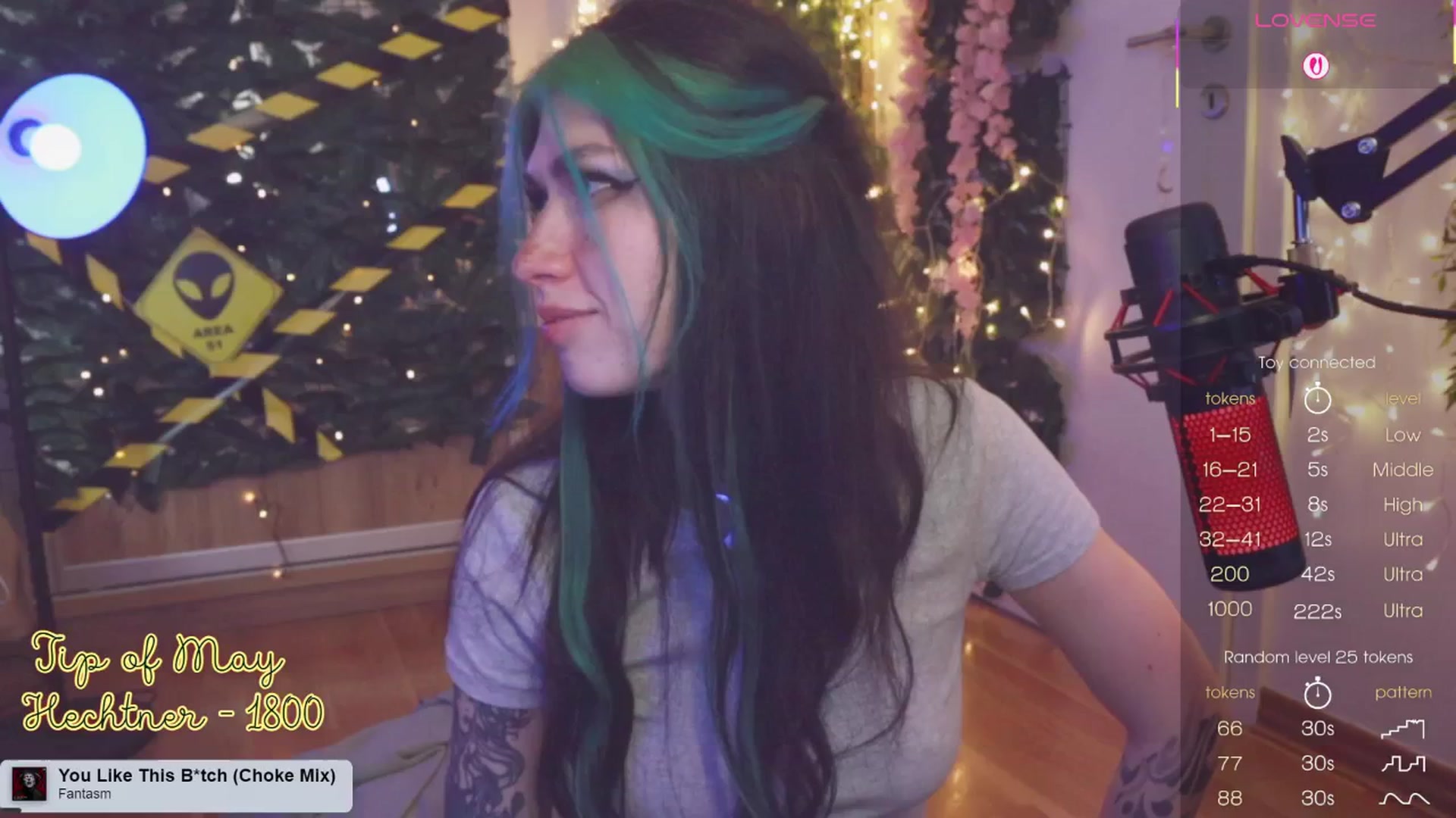 Gallery image thumbnail from Virtual_wafu's myfreecams stream on, 05/06/2025, 15:55 image 9 of 20