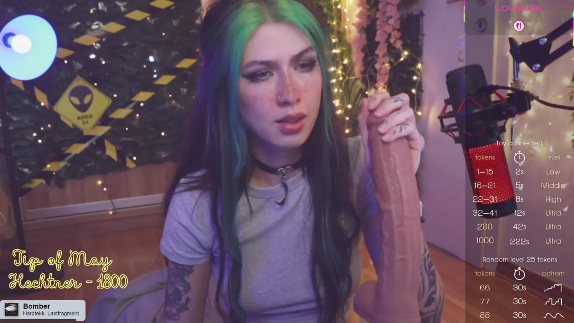 Gallery image thumbnail from Virtual_wafu's myfreecams stream on, 05/06/2025, 15:55 image 15 of 20