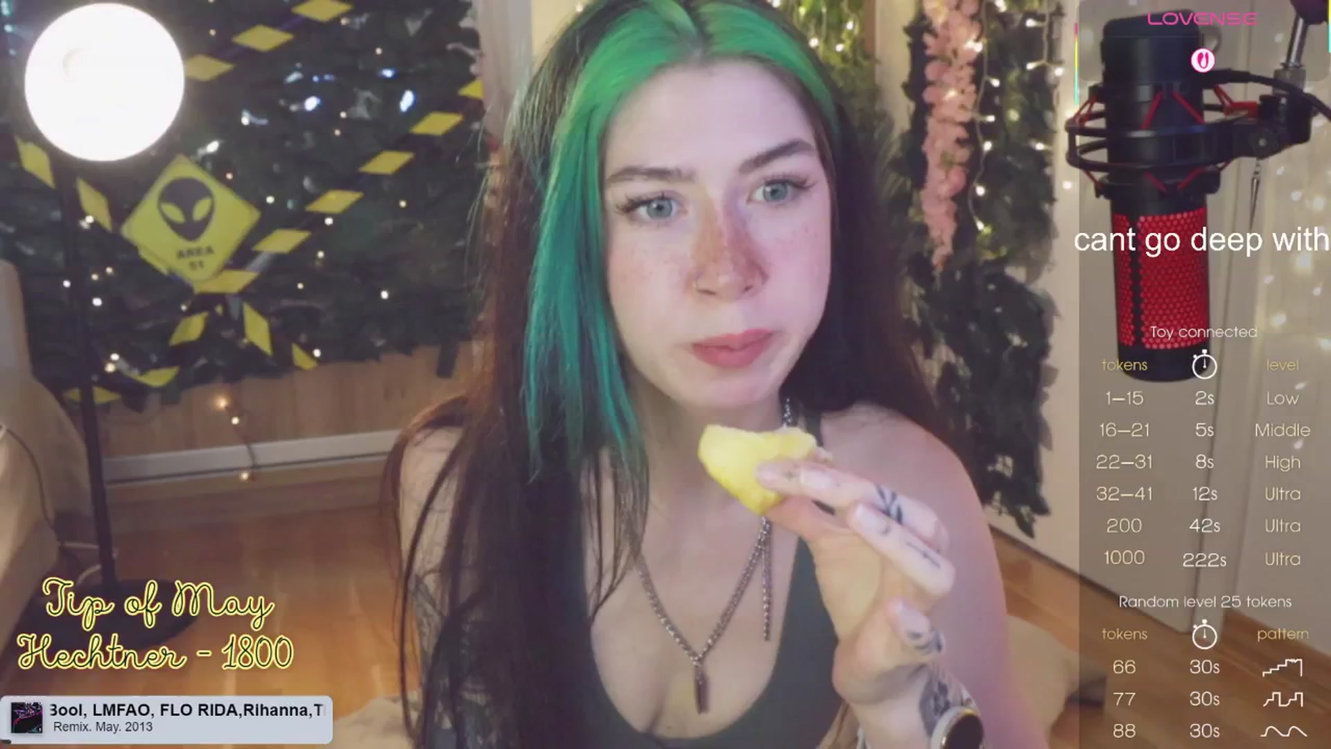 Gallery image thumbnail from Virtual_wafu's myfreecams stream on, 05/11/2025, 16:17 image 1 of 20