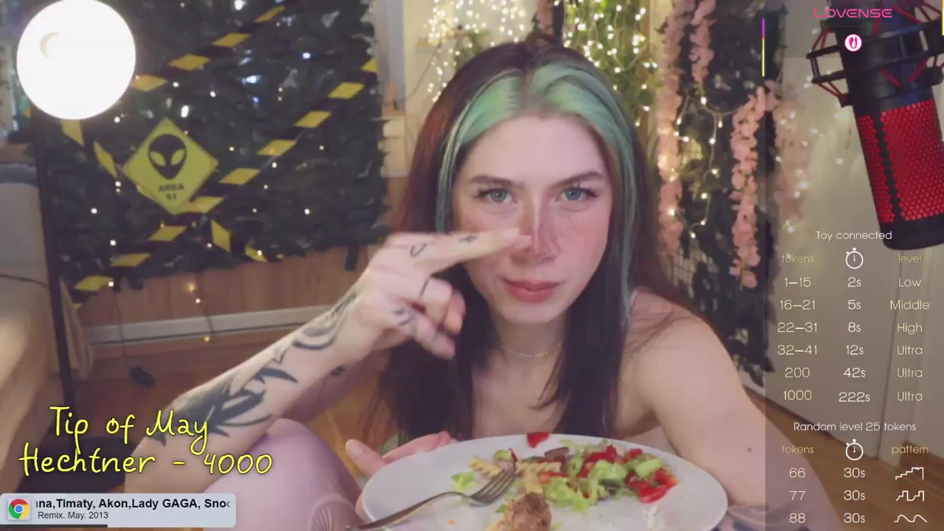 Gallery image thumbnail from Virtual_wafu's myfreecams stream on, 05/17/2025, 14:38 image 6 of 20