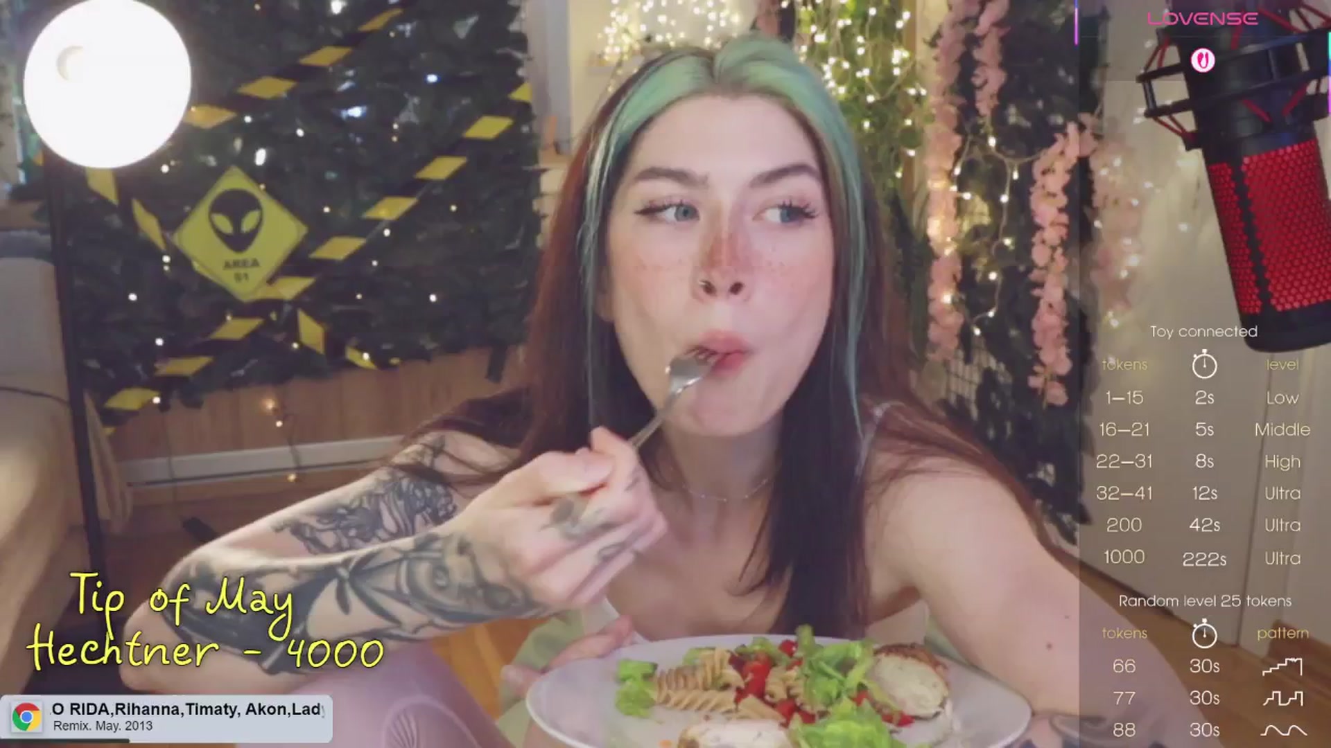 Gallery image thumbnail from Virtual_wafu's myfreecams stream on, 05/17/2025, 14:38 image 5 of 20