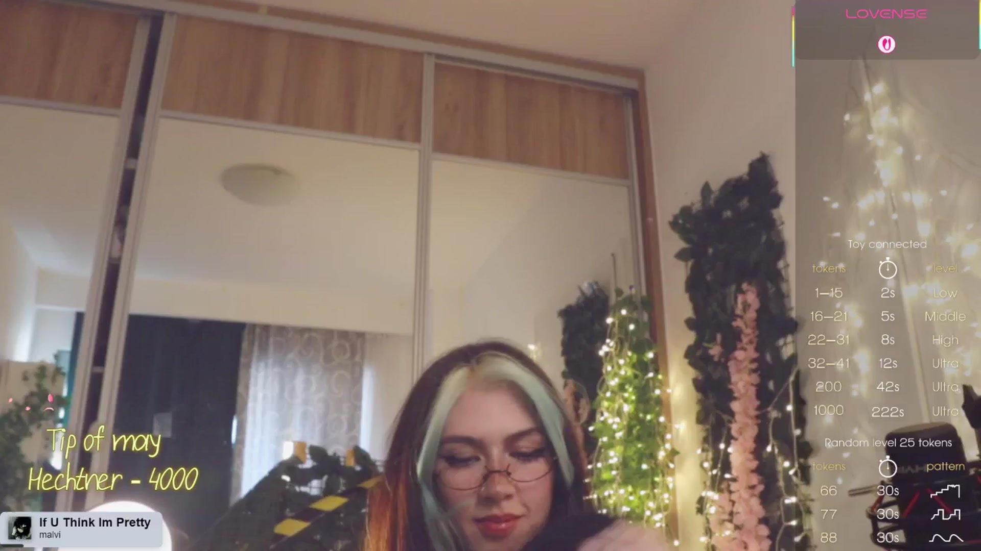 Gallery image thumbnail from Virtual_wafu's myfreecams stream on, 05/25/2025, 15:14 image 14 of 20