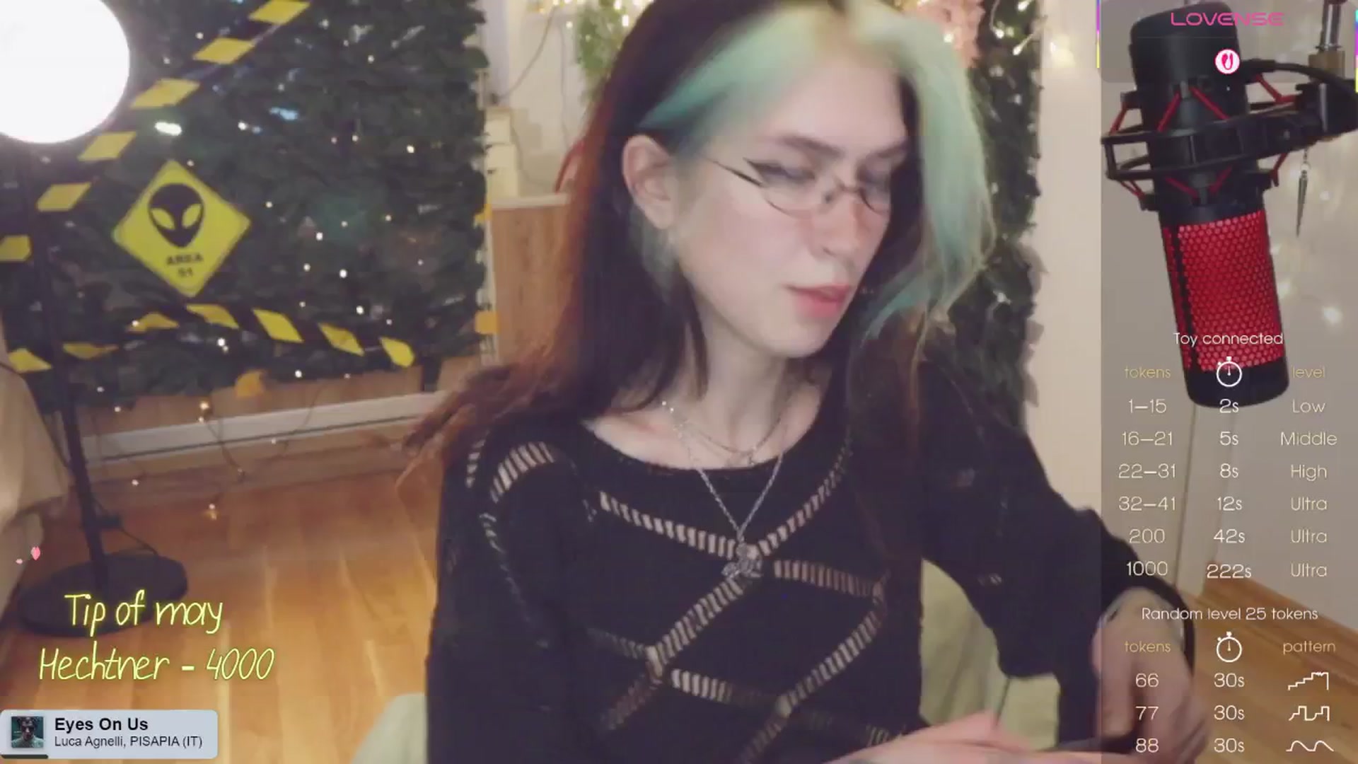 Gallery image thumbnail from Virtual_wafu's myfreecams stream on, 05/25/2025, 15:14 image 16 of 20