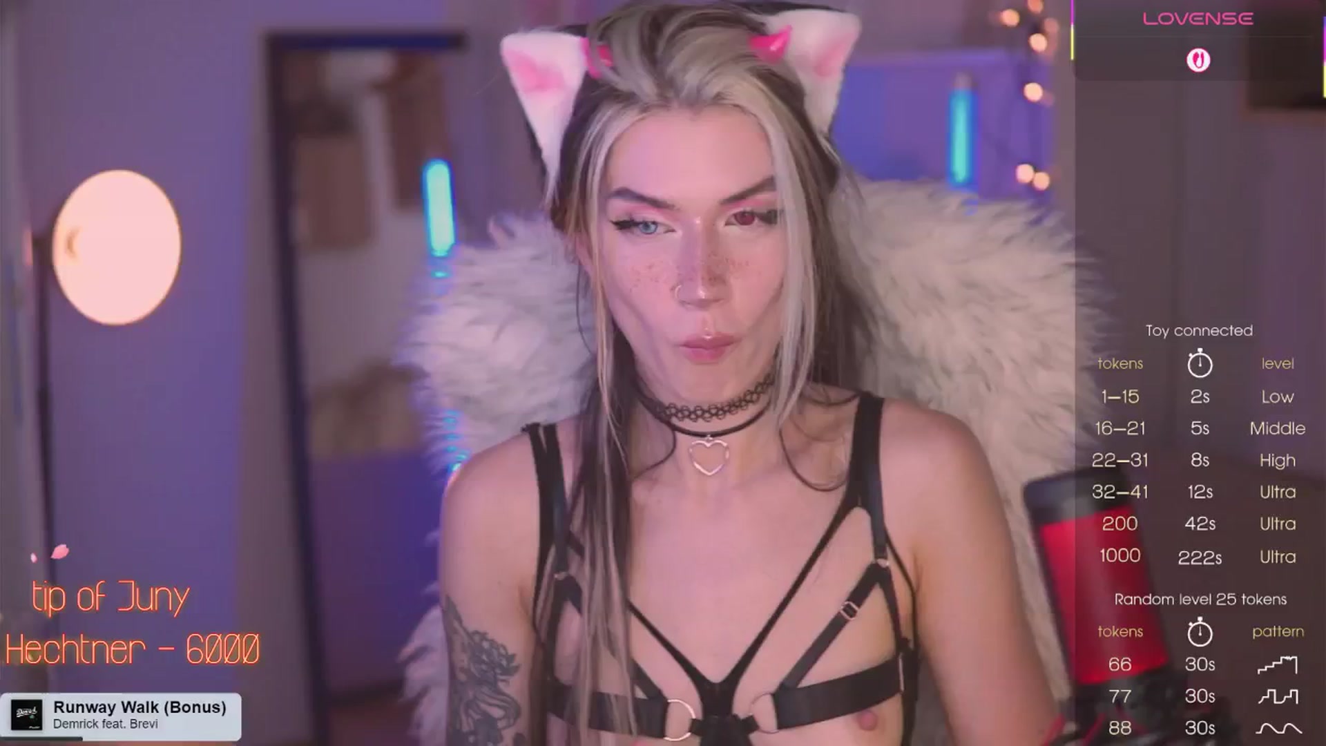 Gallery image thumbnail from Virtual_wafu's myfreecams stream on, 06/20/2025, 16:52 image 15 of 20