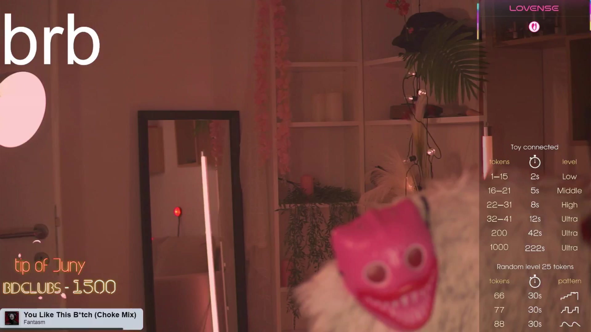 Gallery image thumbnail from Virtual_wafu's myfreecams stream on, 06/28/2025, 22:32 image 18 of 20