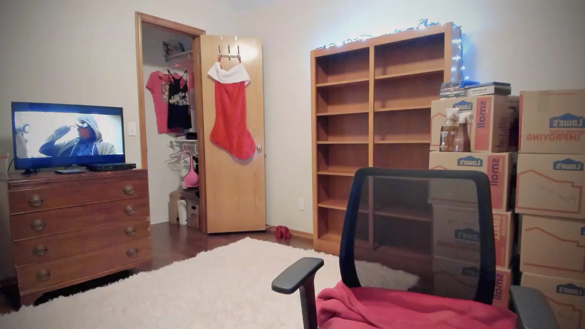 Gallery image thumbnail from VitaminD_XXX's myfreecams stream on, 12/26/2024, 10:41 image 18 of 20