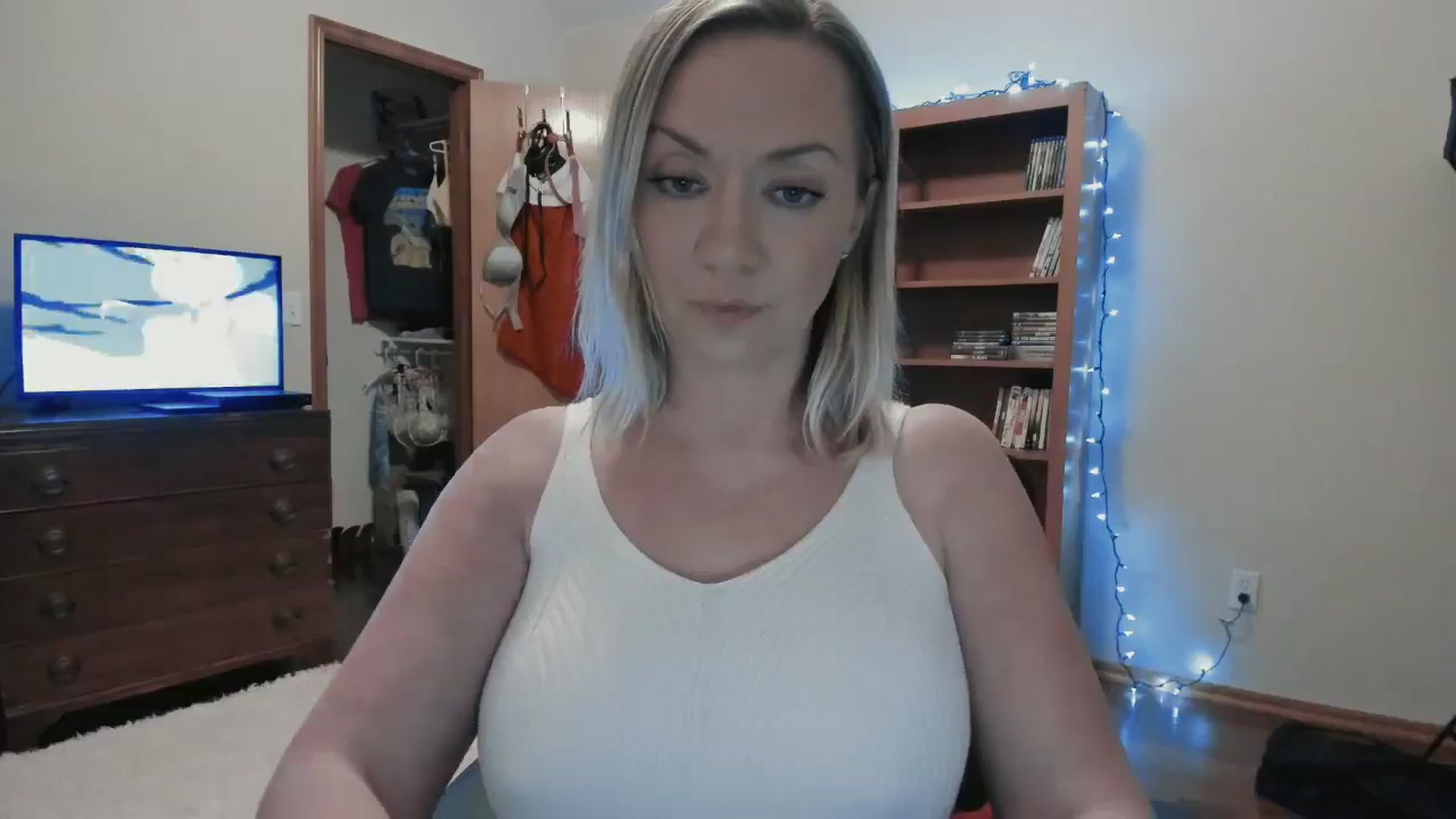 Gallery image thumbnail from VitaminD_XXX's myfreecams stream on, 01/07/2025, 13:23 image 10 of 20