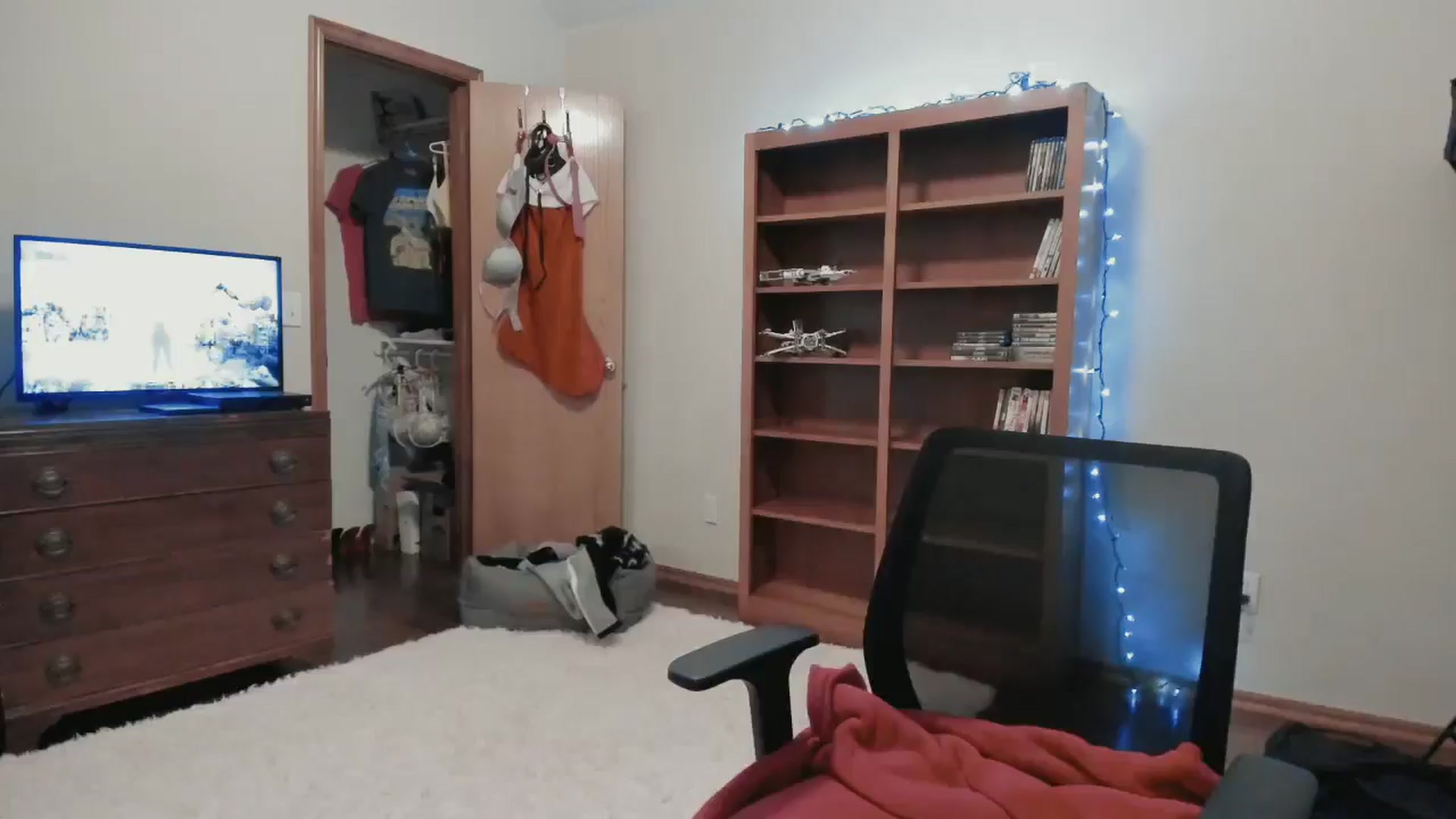 Gallery image thumbnail from VitaminD_XXX's myfreecams stream on, 01/07/2025, 13:23 image 6 of 20