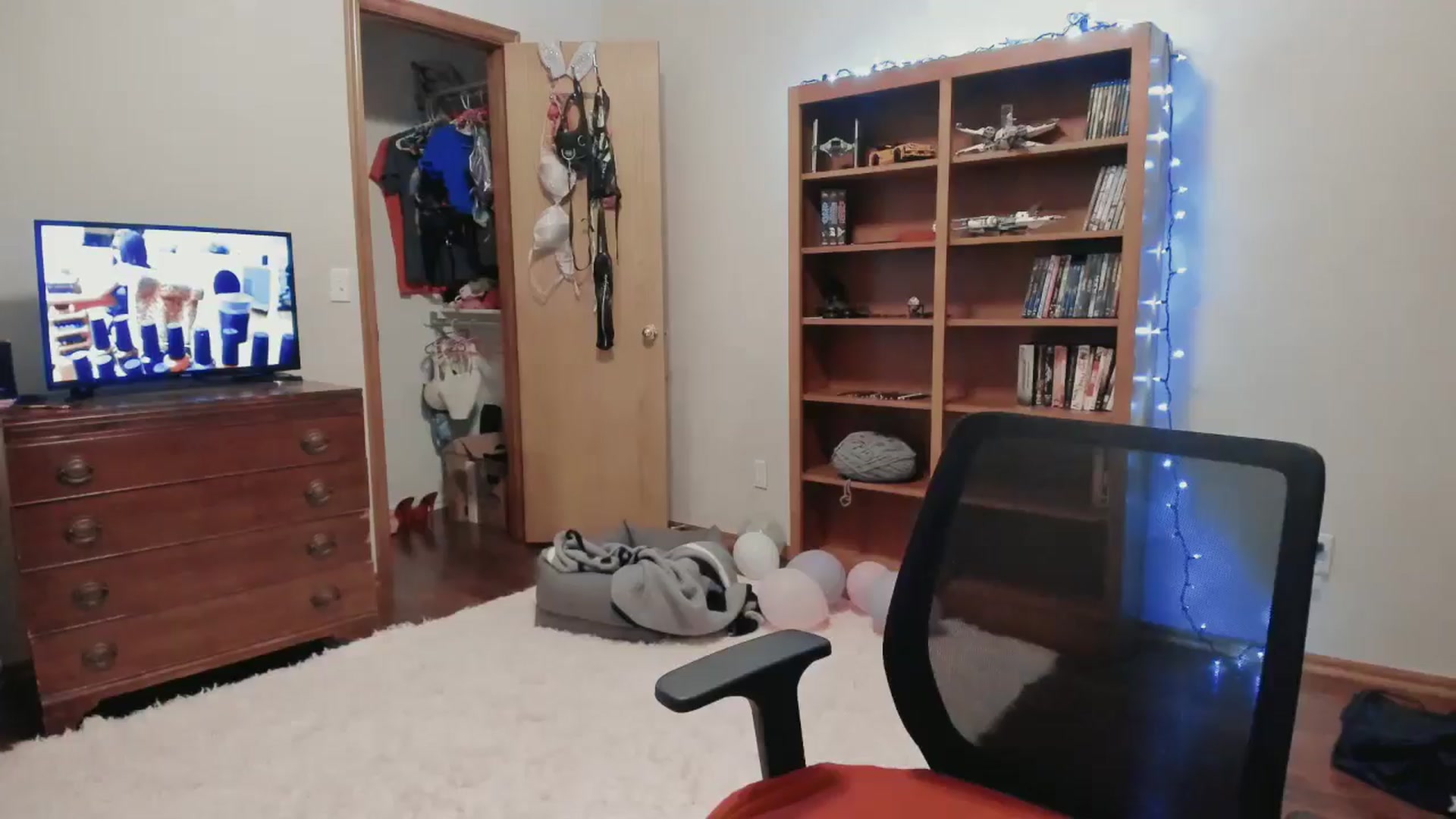 Gallery image thumbnail from VitaminD_XXX's myfreecams stream on, 05/31/2025, 12:43 image 8 of 20