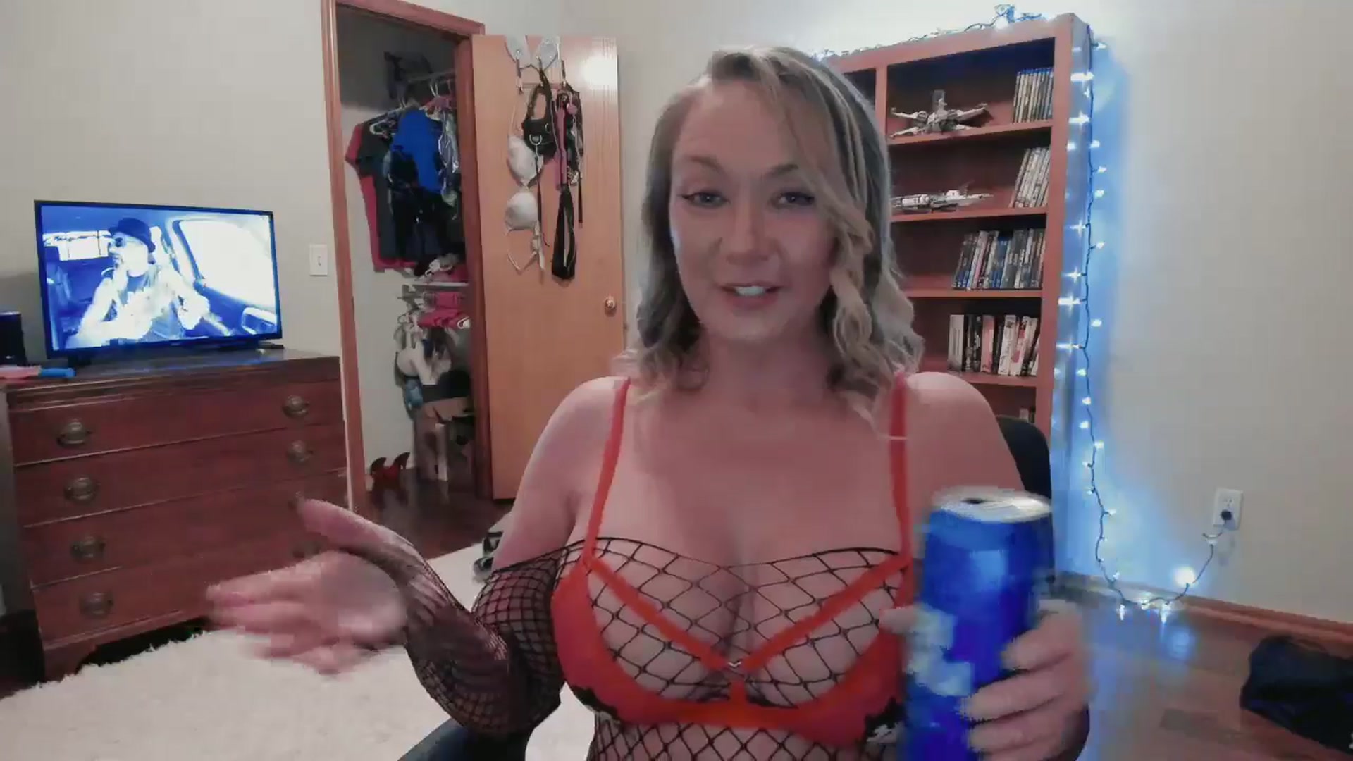 Gallery image thumbnail from VitaminD_XXX's myfreecams stream on, 06/04/2025, 11:09 image 7 of 20